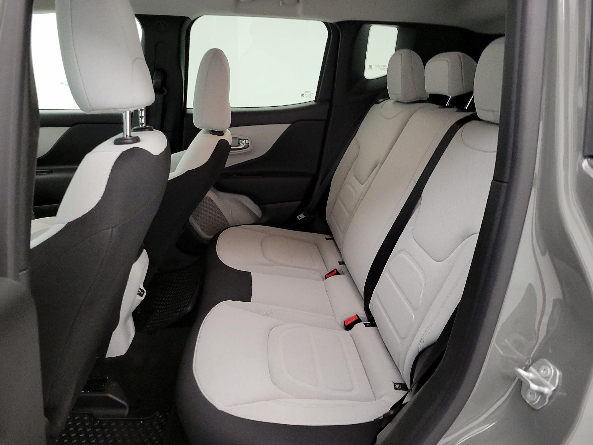 Thumbnail: 2022 Jeep Renegade - 20