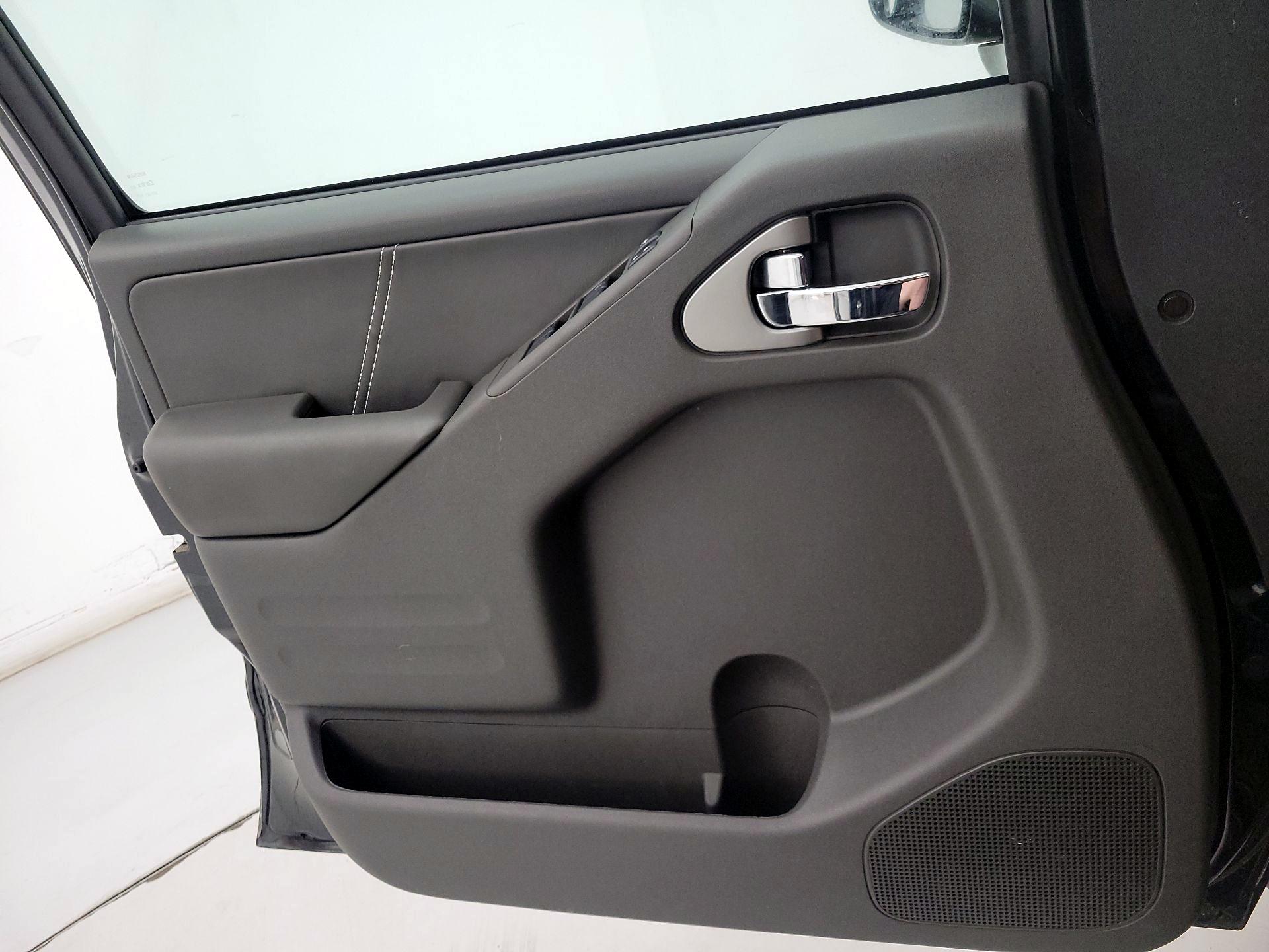 Thumbnail: 2020 Nissan Frontier - 12