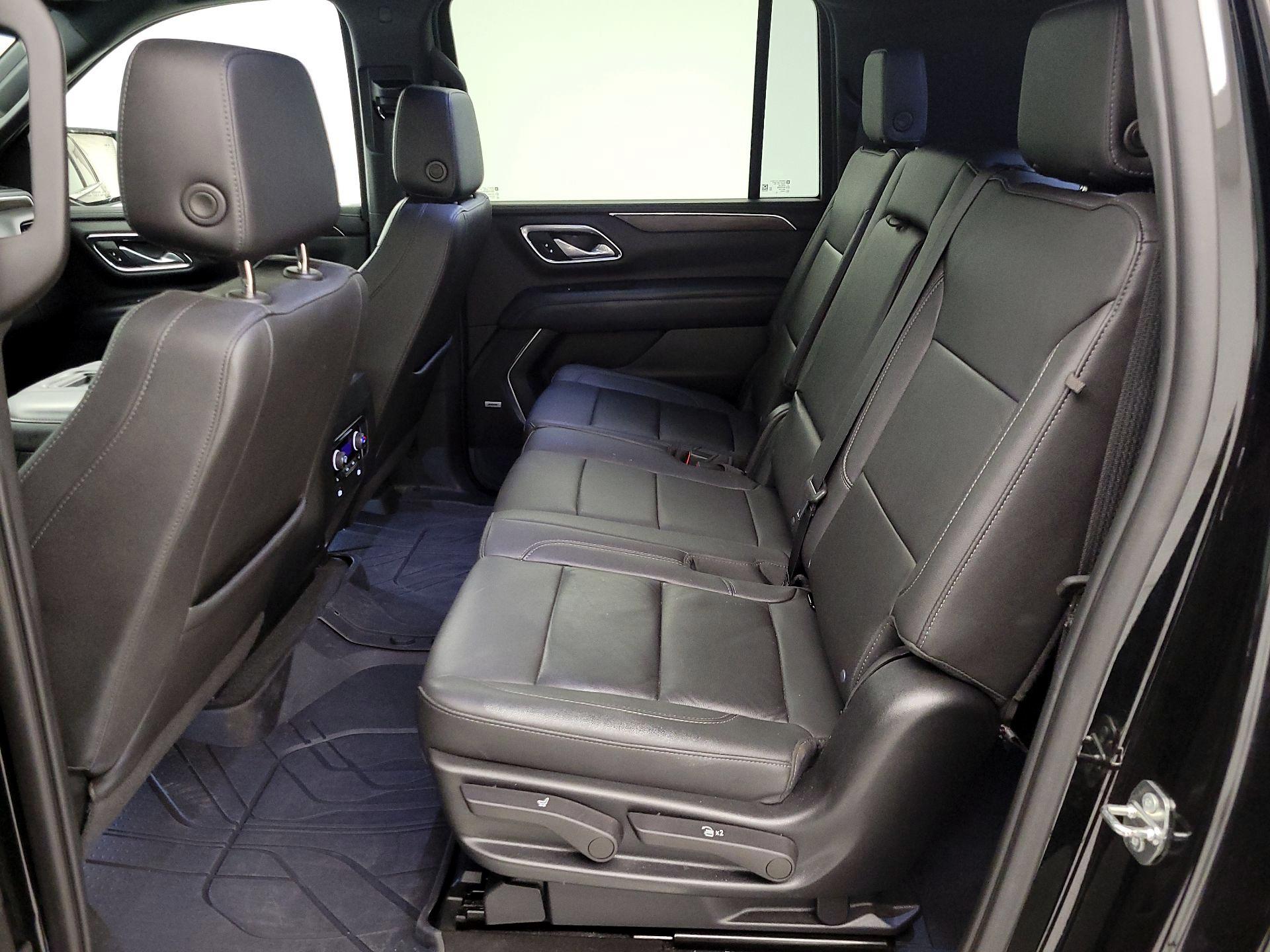 Thumbnail: 2022 Chevrolet Suburban - 20