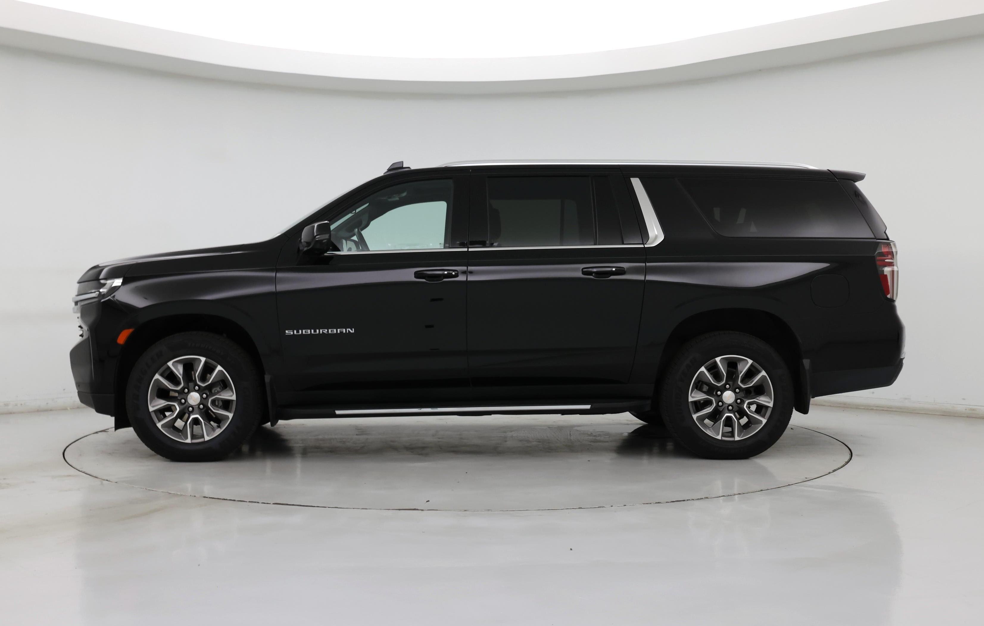 Thumbnail: 2022 Chevrolet Suburban - 3
