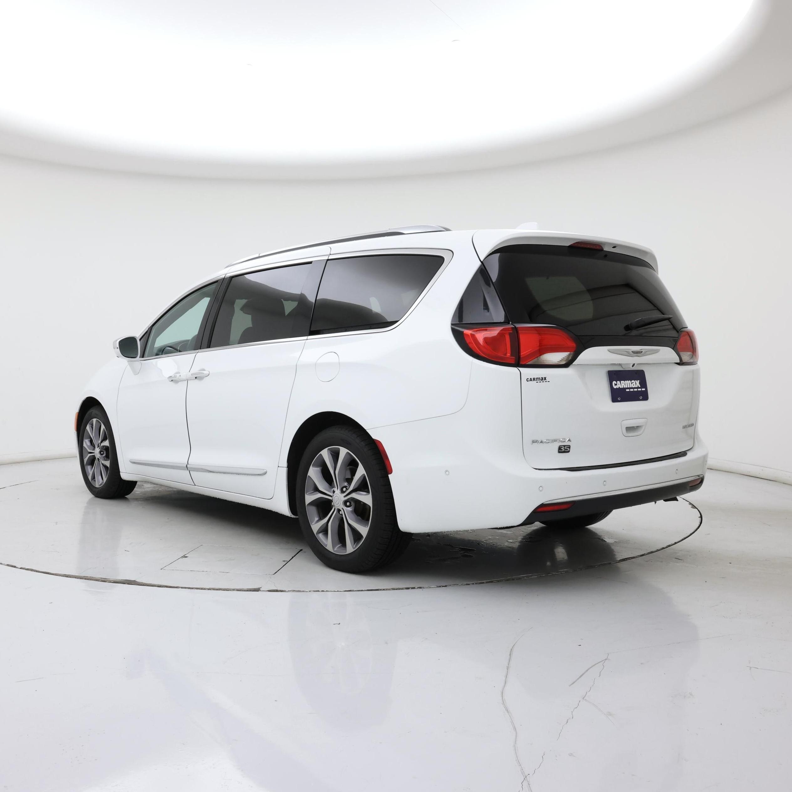 Thumbnail: 2020 Chrysler Pacifica - 2