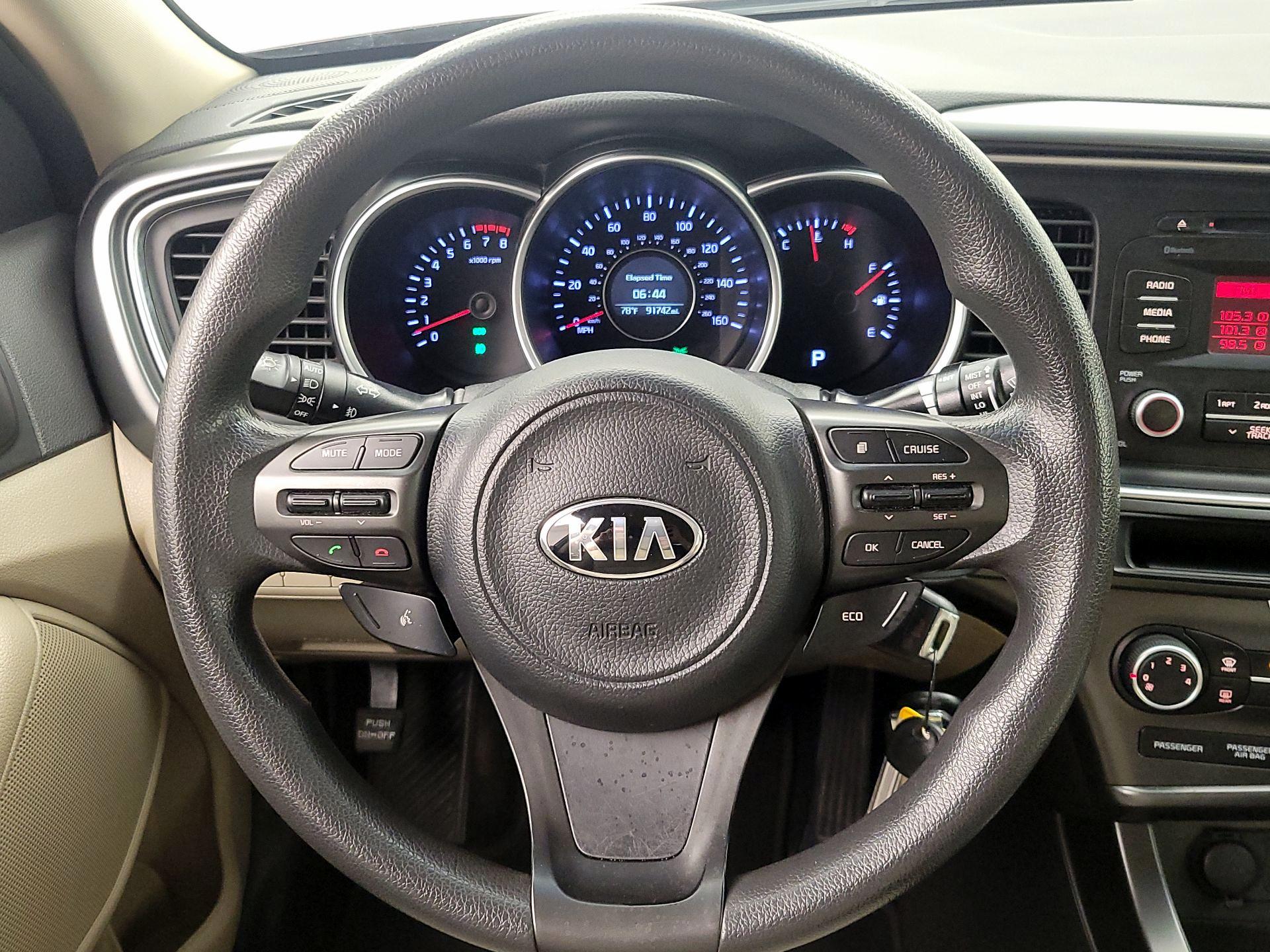 Thumbnail: 2015 Kia Optima - 10