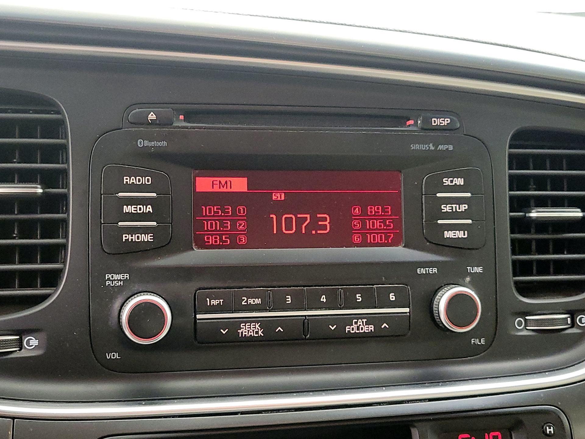 Thumbnail: 2015 Kia Optima - 14