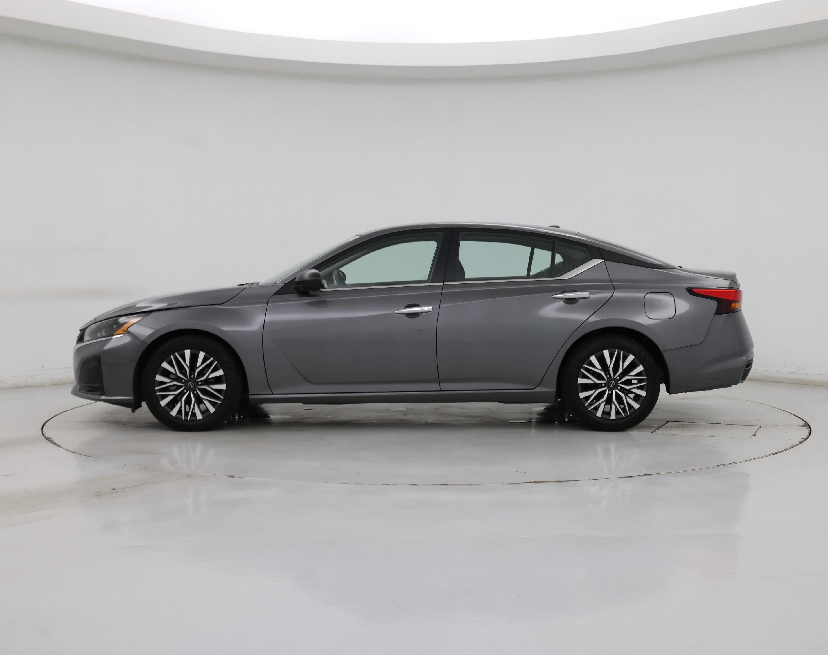 Thumbnail: 2024 Nissan Altima - 3