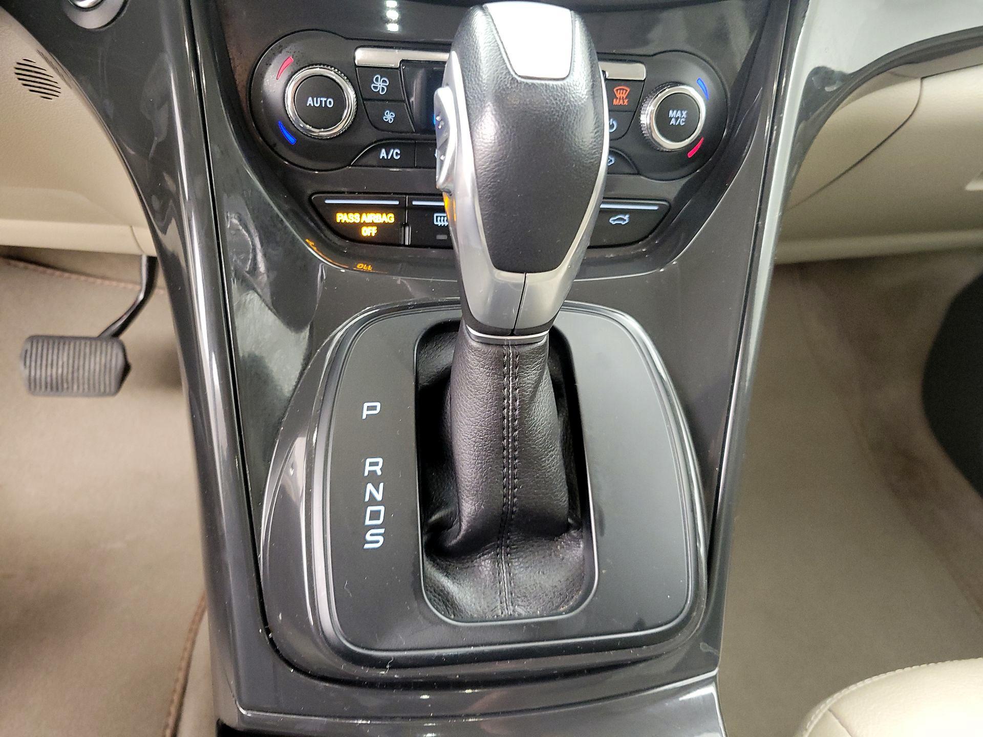 Thumbnail: 2015 Ford Escape - 18