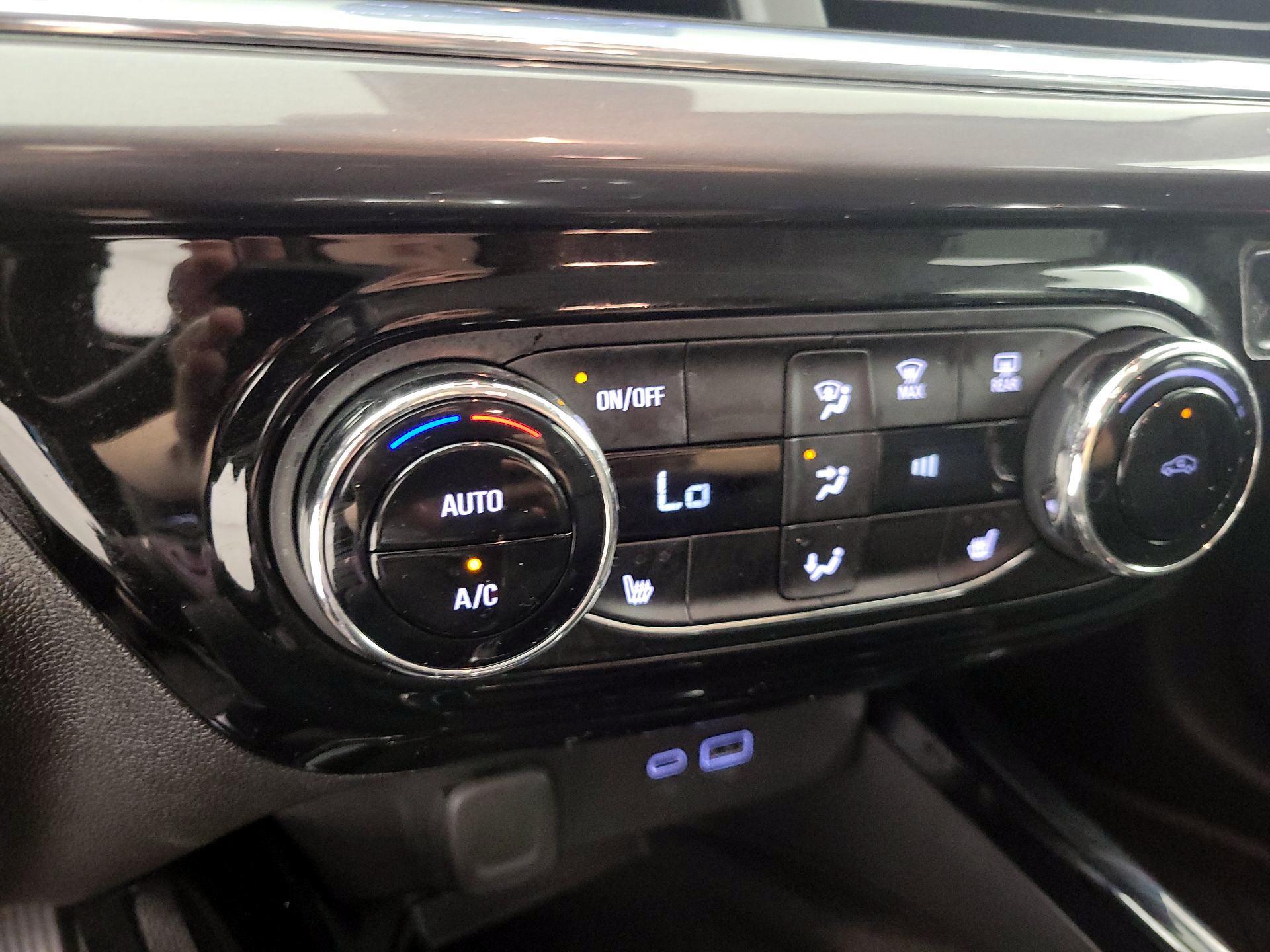 Thumbnail: 2025 Chevrolet Trax - 16