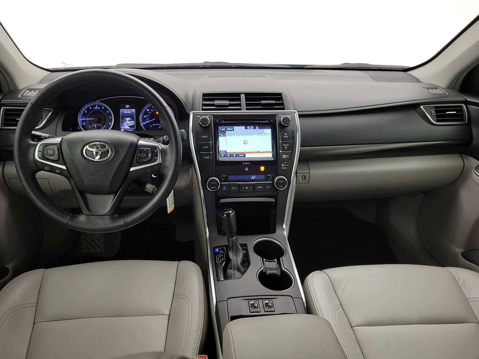 Thumbnail: 2016 Toyota Camry - 9