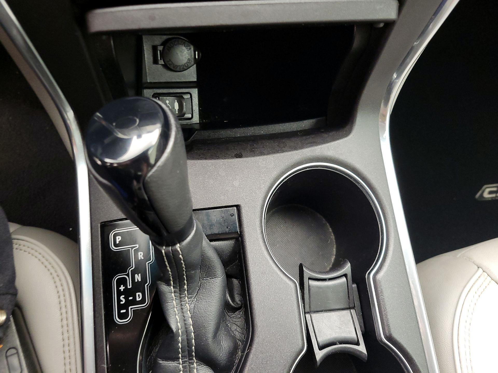 Thumbnail: 2016 Toyota Camry - 18