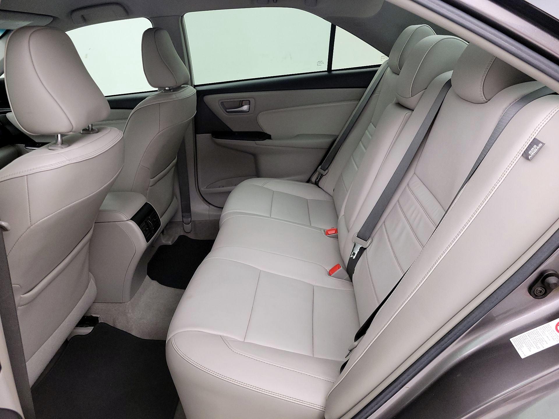 Thumbnail: 2016 Toyota Camry - 20