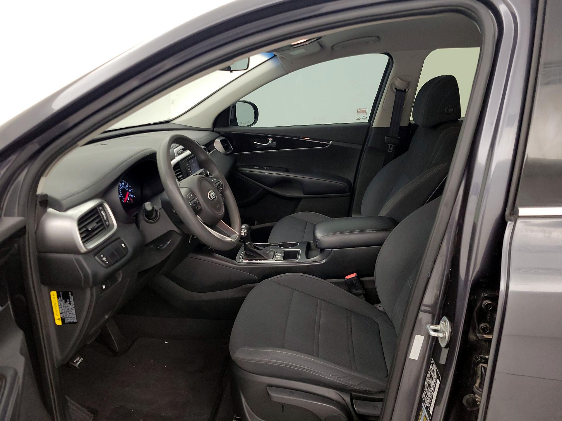 Thumbnail: 2017 Kia Sorento - 11