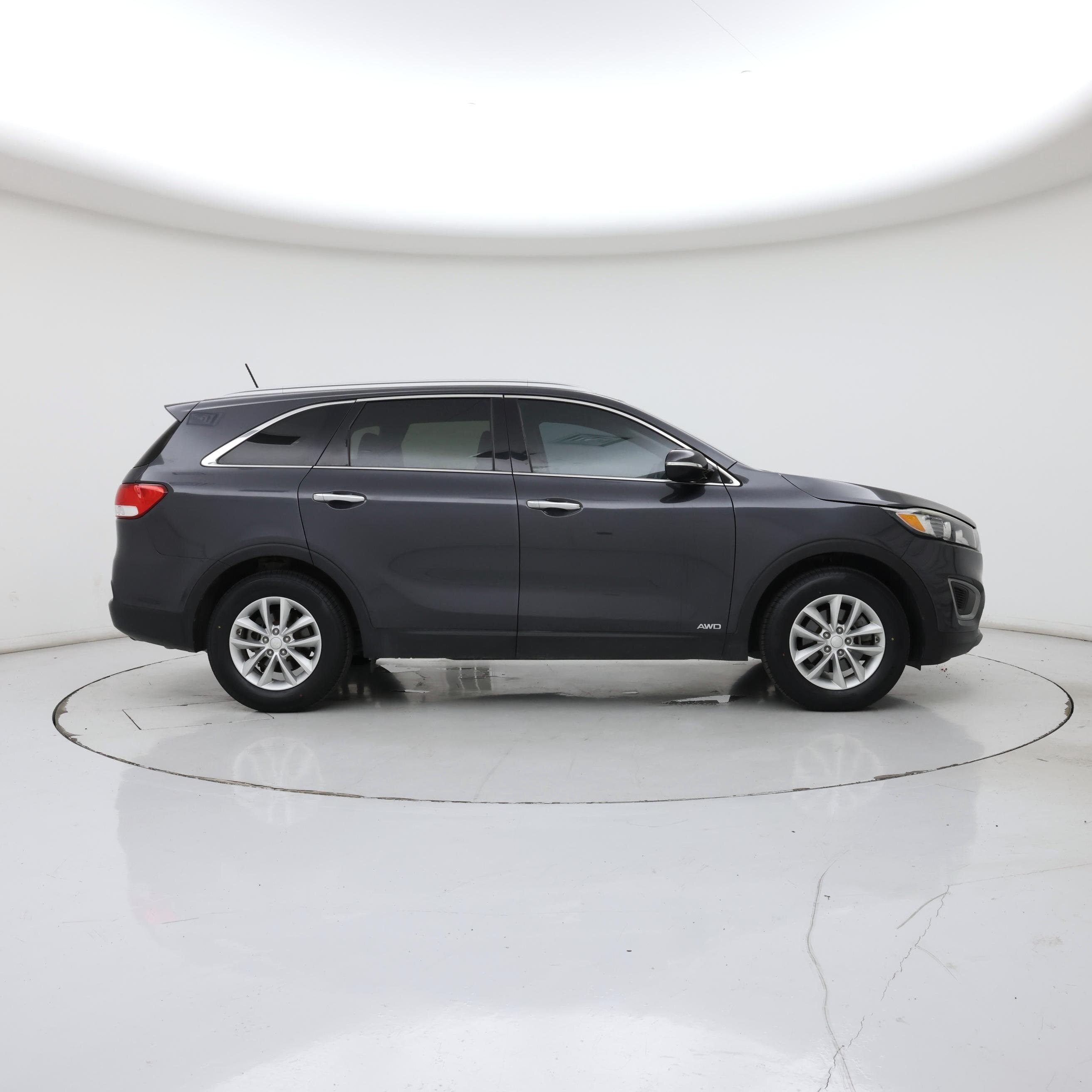 Thumbnail: 2017 Kia Sorento - 7