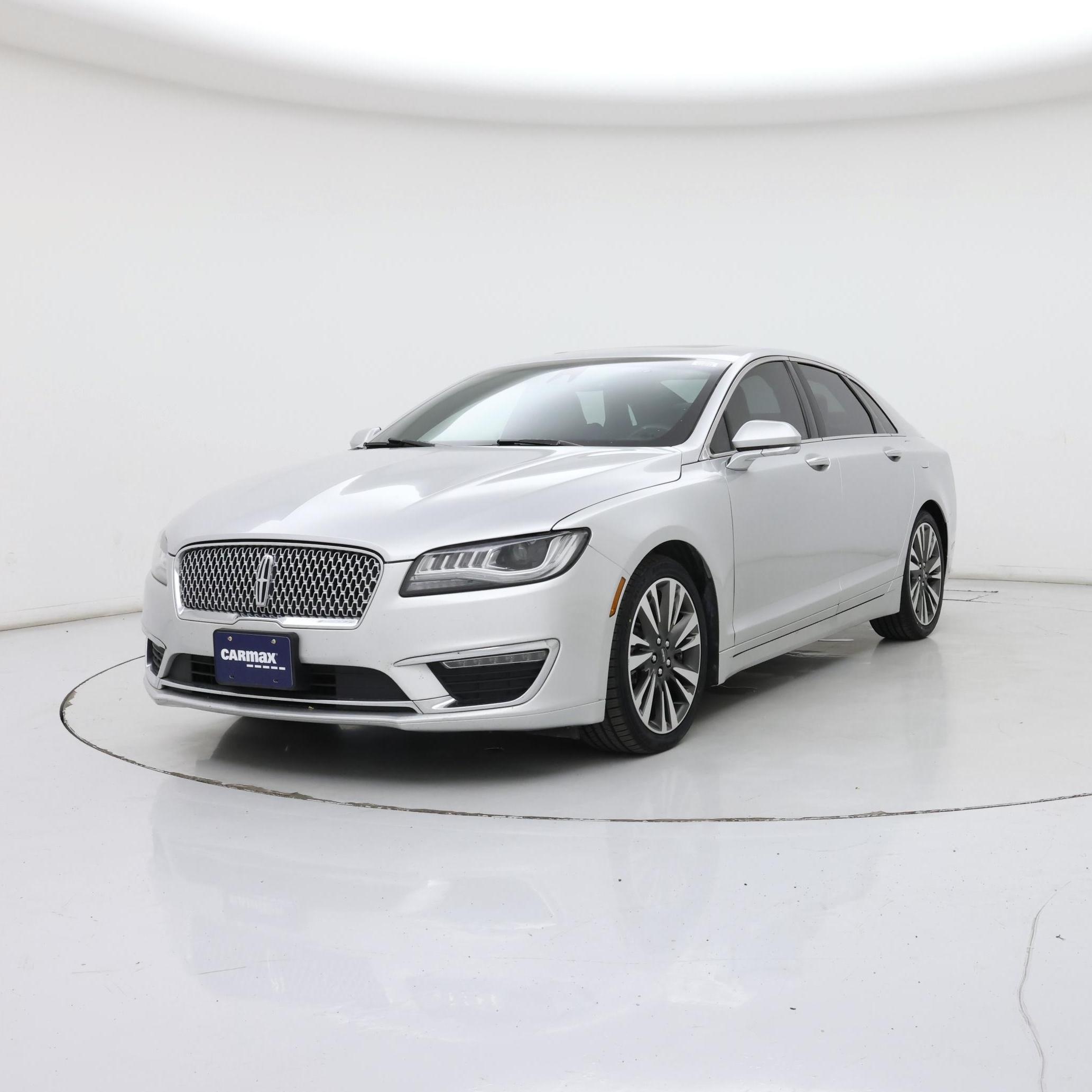 Thumbnail: 2017 Lincoln MKZ - 4