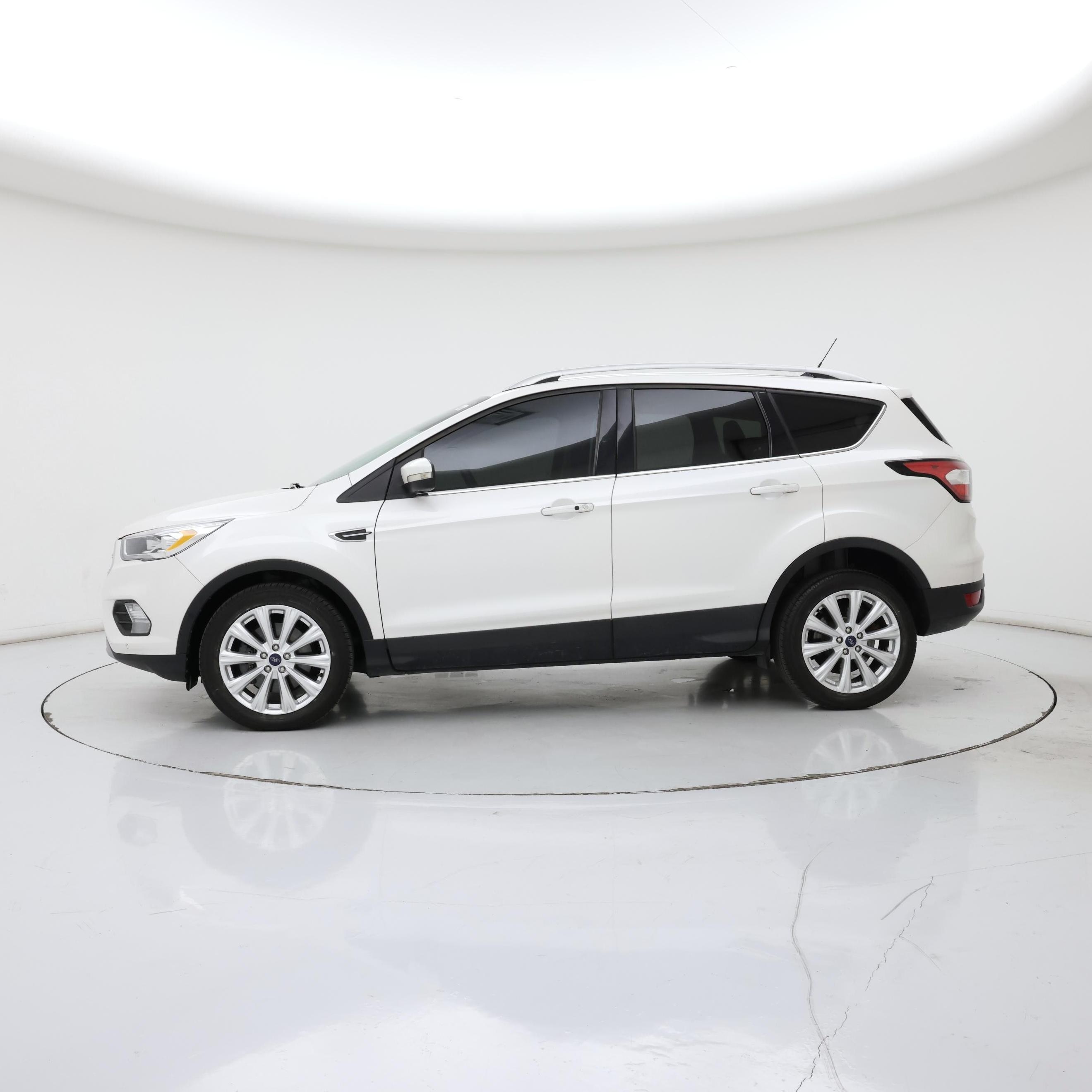 Thumbnail: 2018 Ford Escape - 3