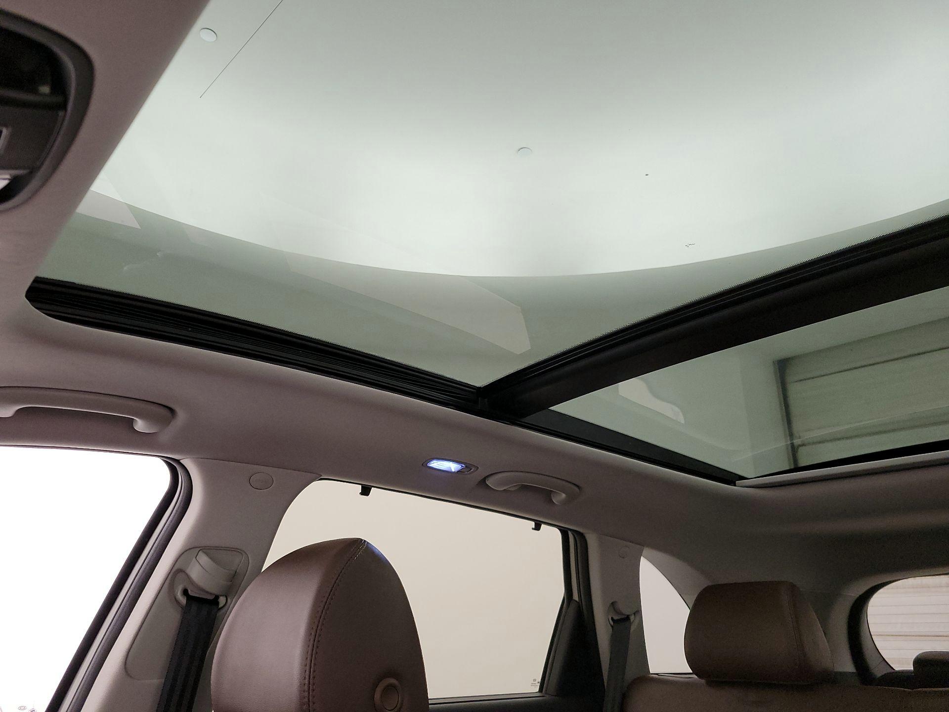 Thumbnail: 2019 Kia Sorento - 20