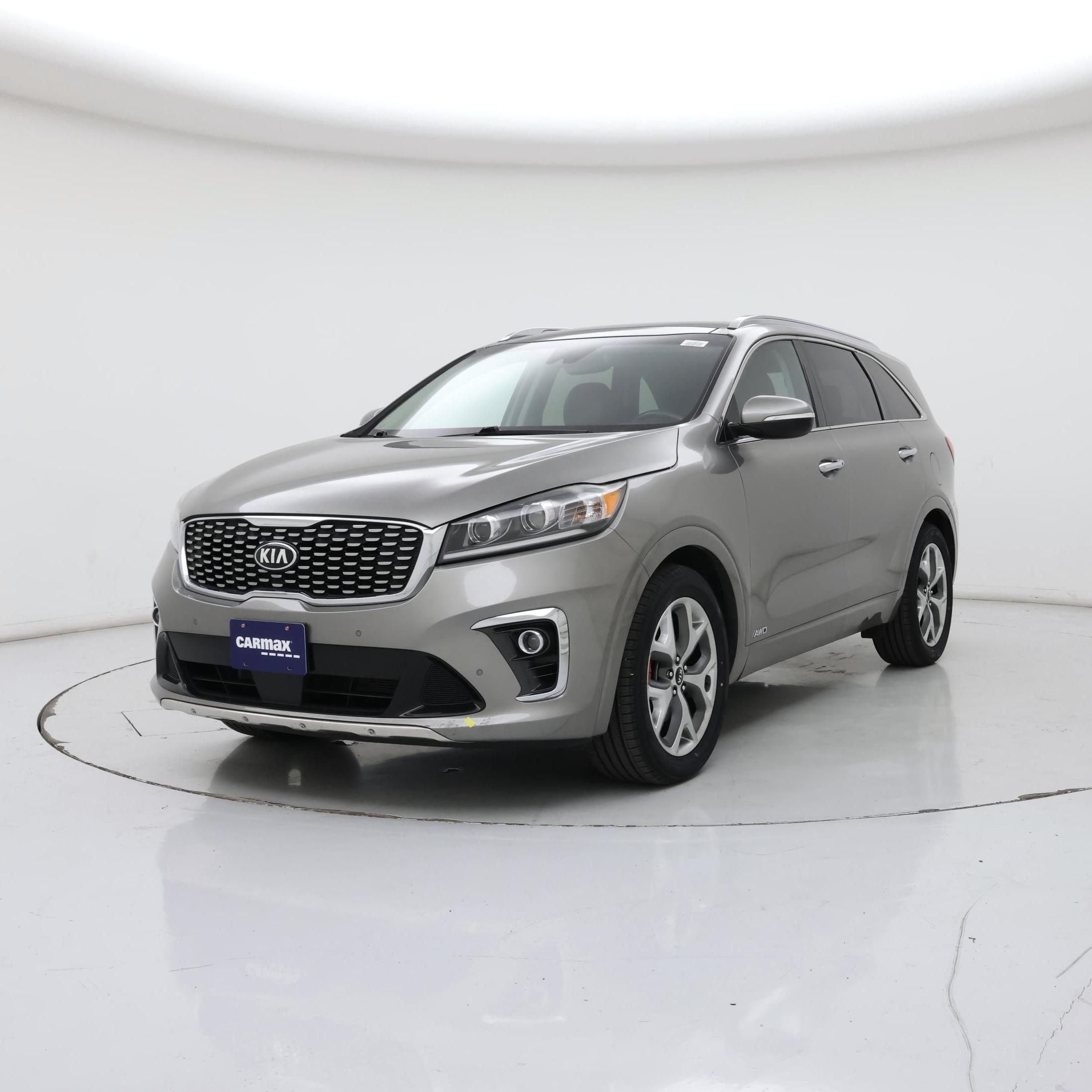 Thumbnail: 2019 Kia Sorento - 4