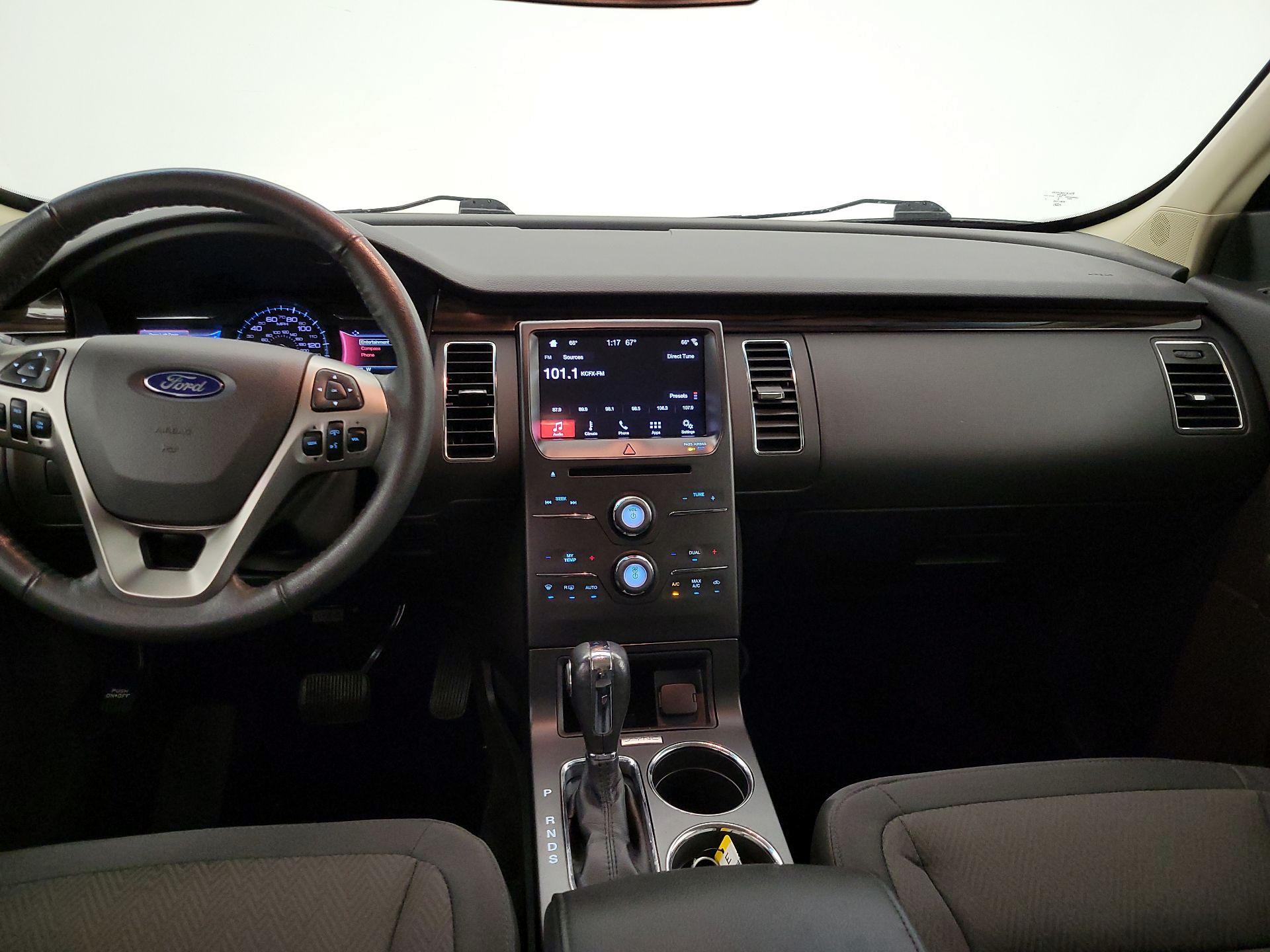 Thumbnail: 2019 Ford Flex - 9