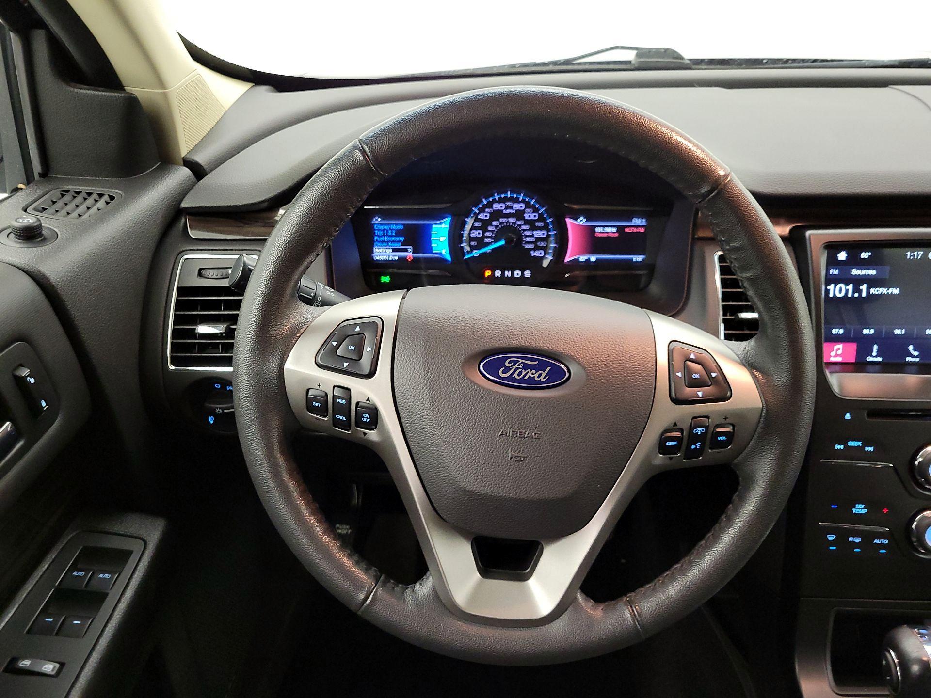 Thumbnail: 2019 Ford Flex - 10