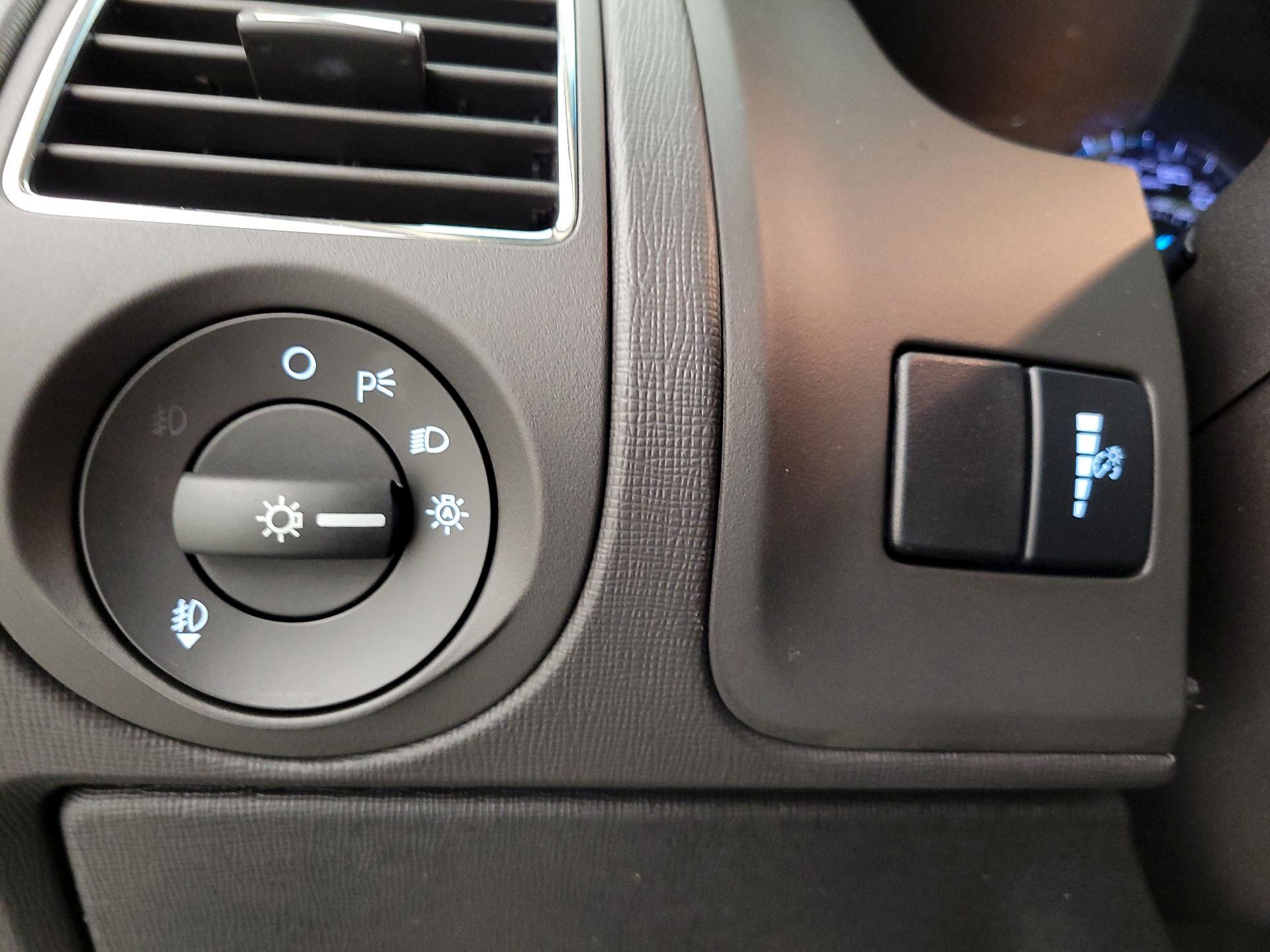 Thumbnail: 2019 Ford Flex - 13