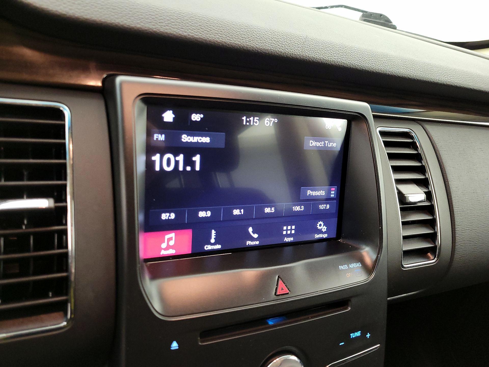 Thumbnail: 2019 Ford Flex - 16