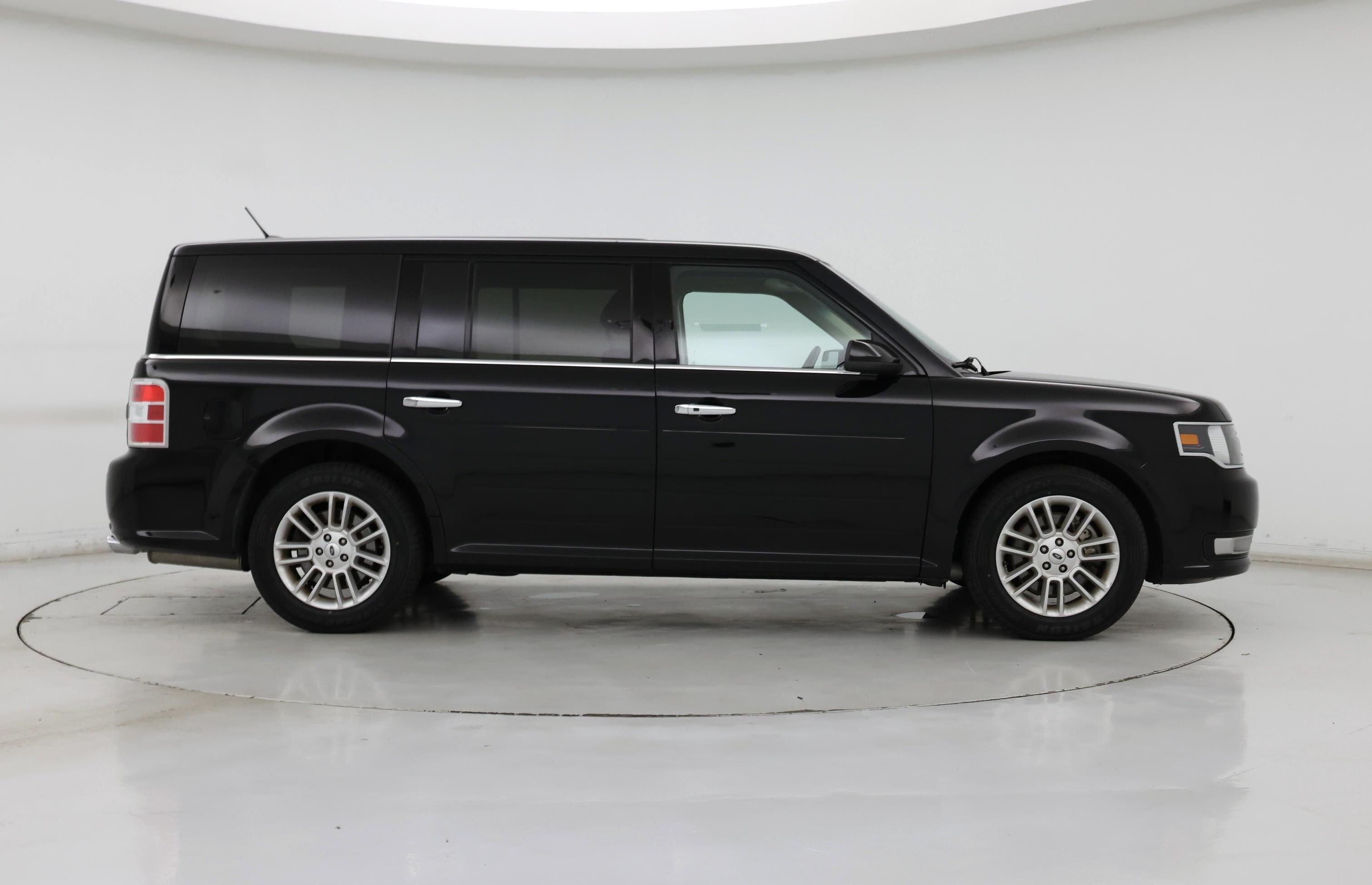 Thumbnail: 2019 Ford Flex - 7