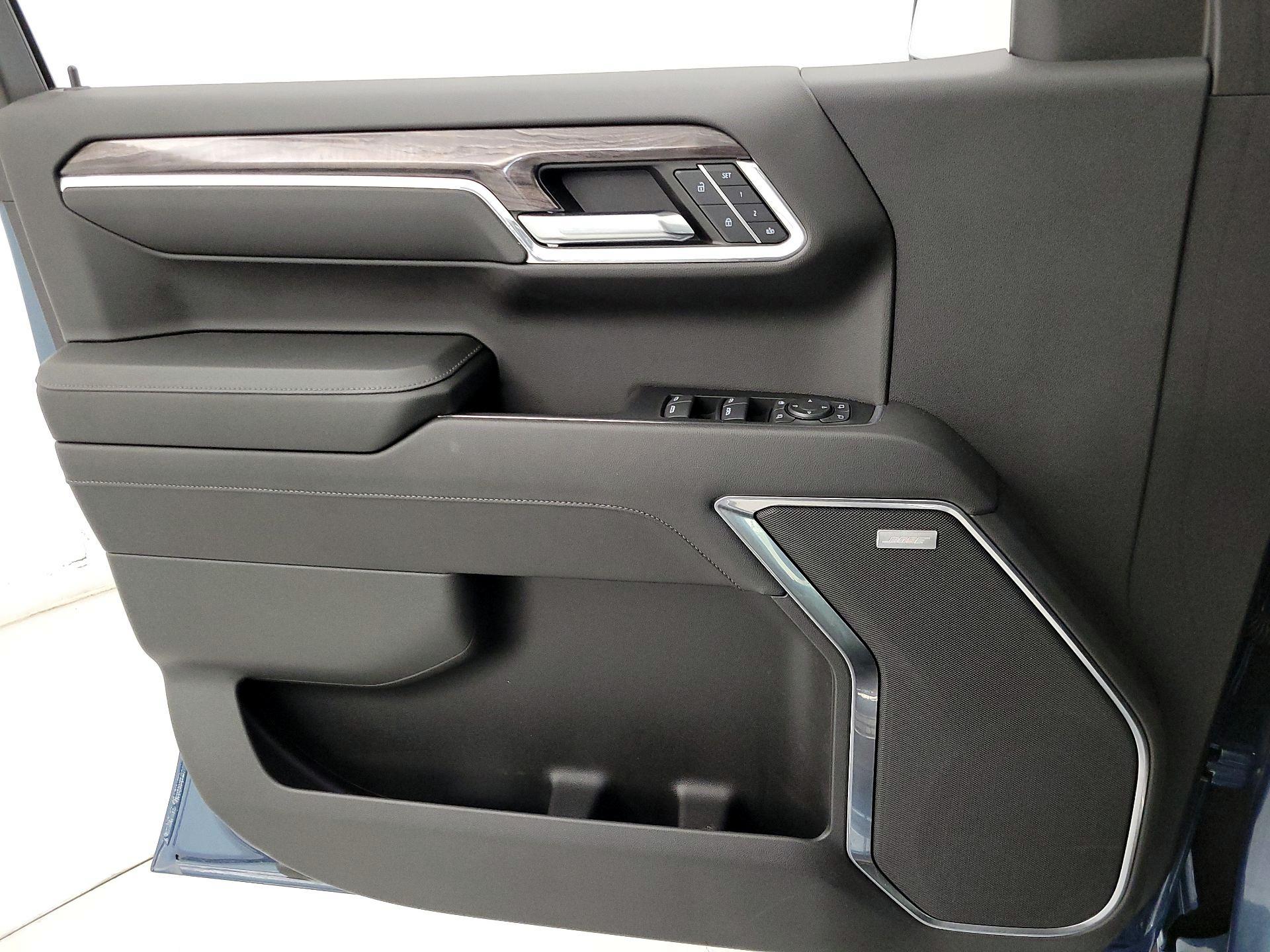 Thumbnail: 2024 Chevrolet Silverado 1500 - 12