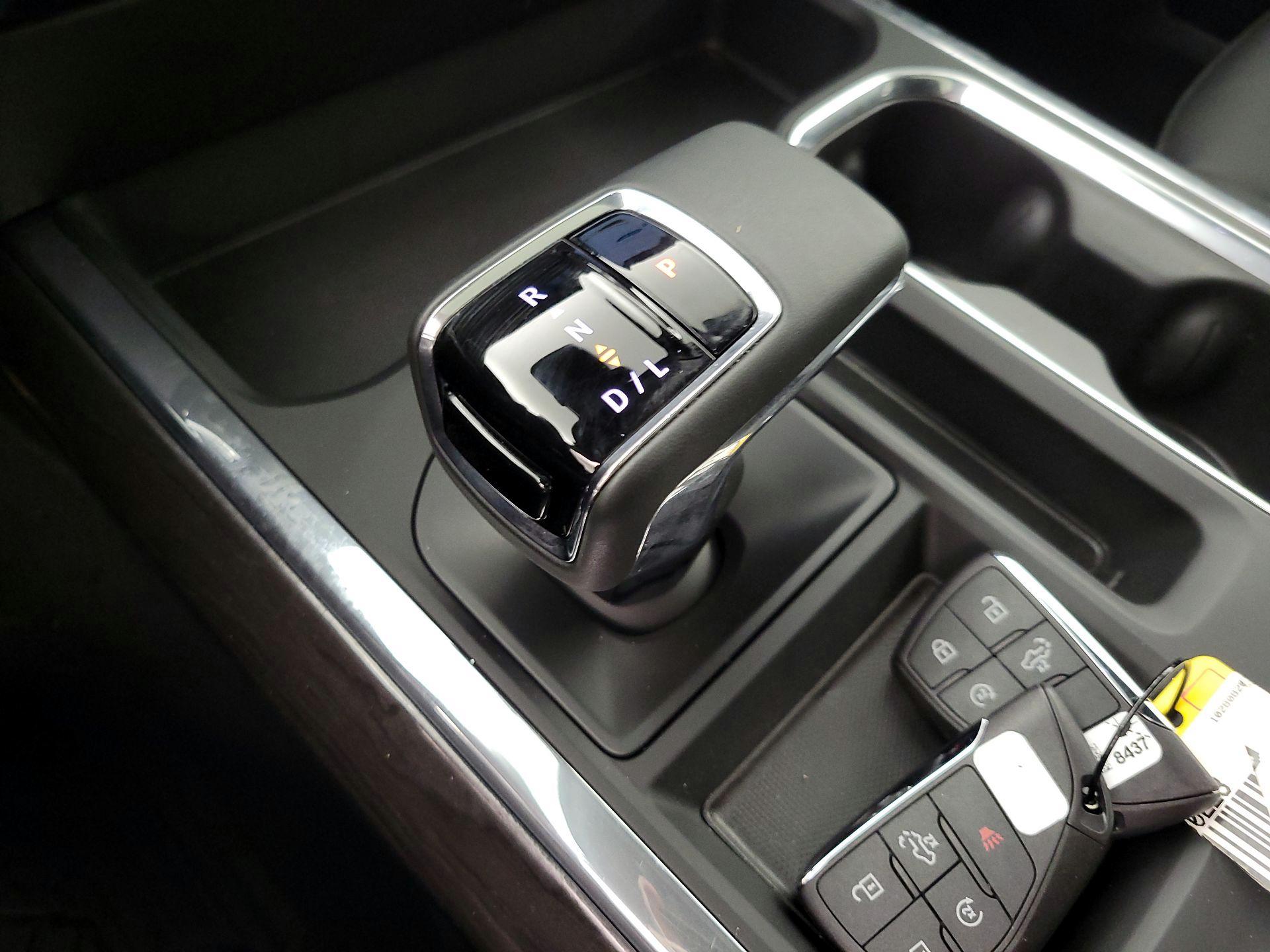 Thumbnail: 2024 Chevrolet Silverado 1500 - 17
