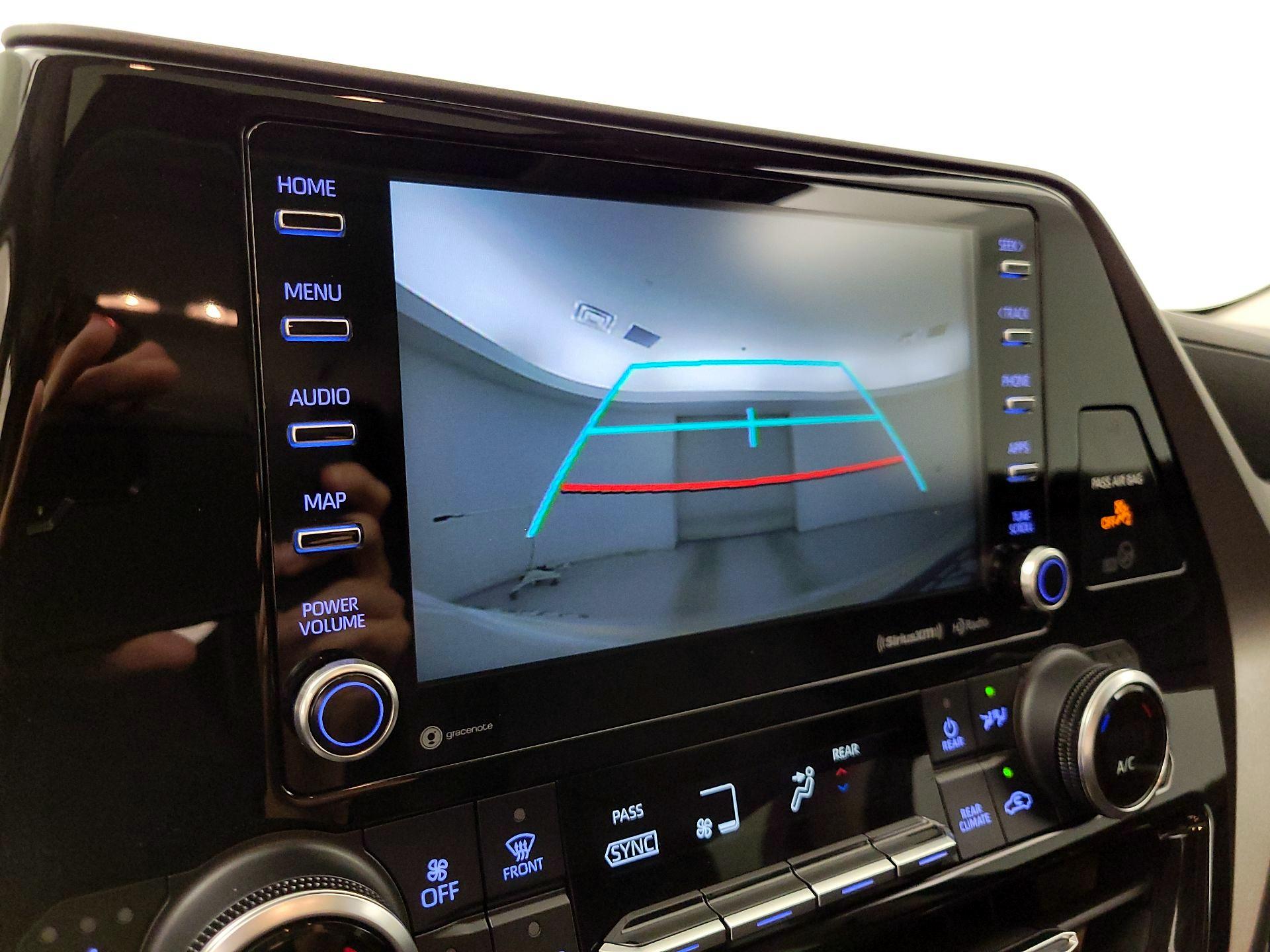 Thumbnail: 2021 Toyota Highlander - 14