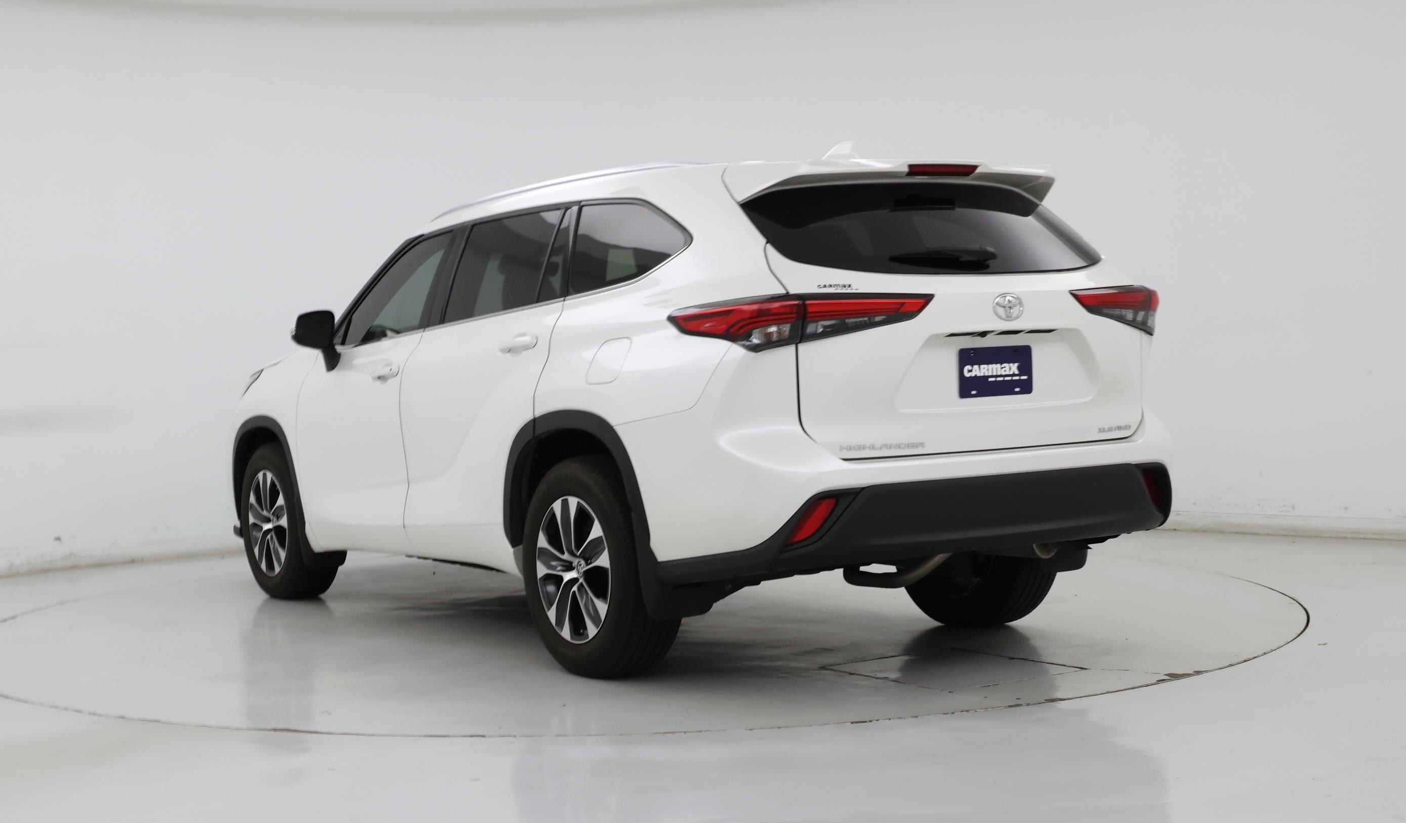 Thumbnail: 2021 Toyota Highlander - 2