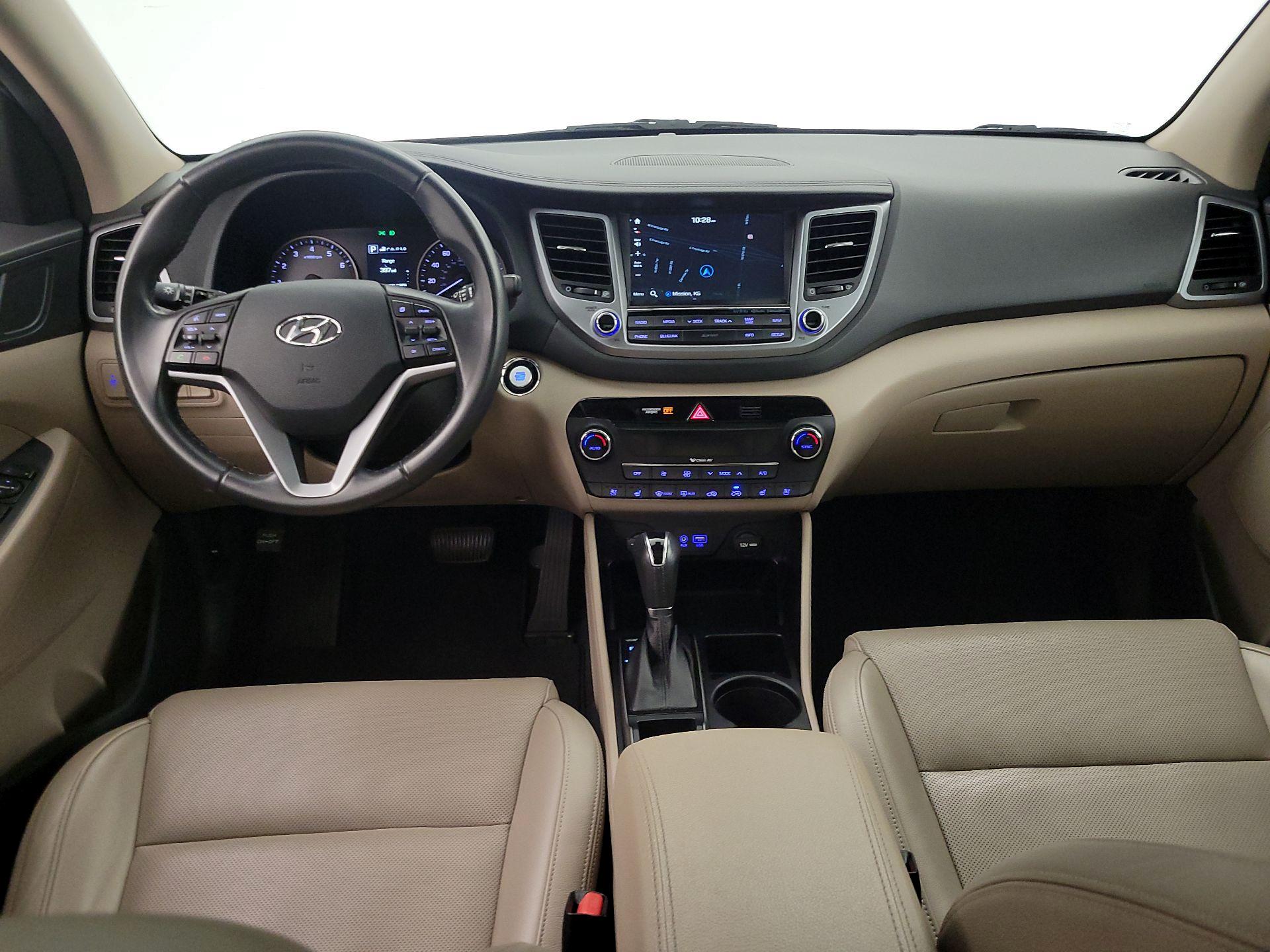 Thumbnail: 2017 Hyundai Tucson - 9