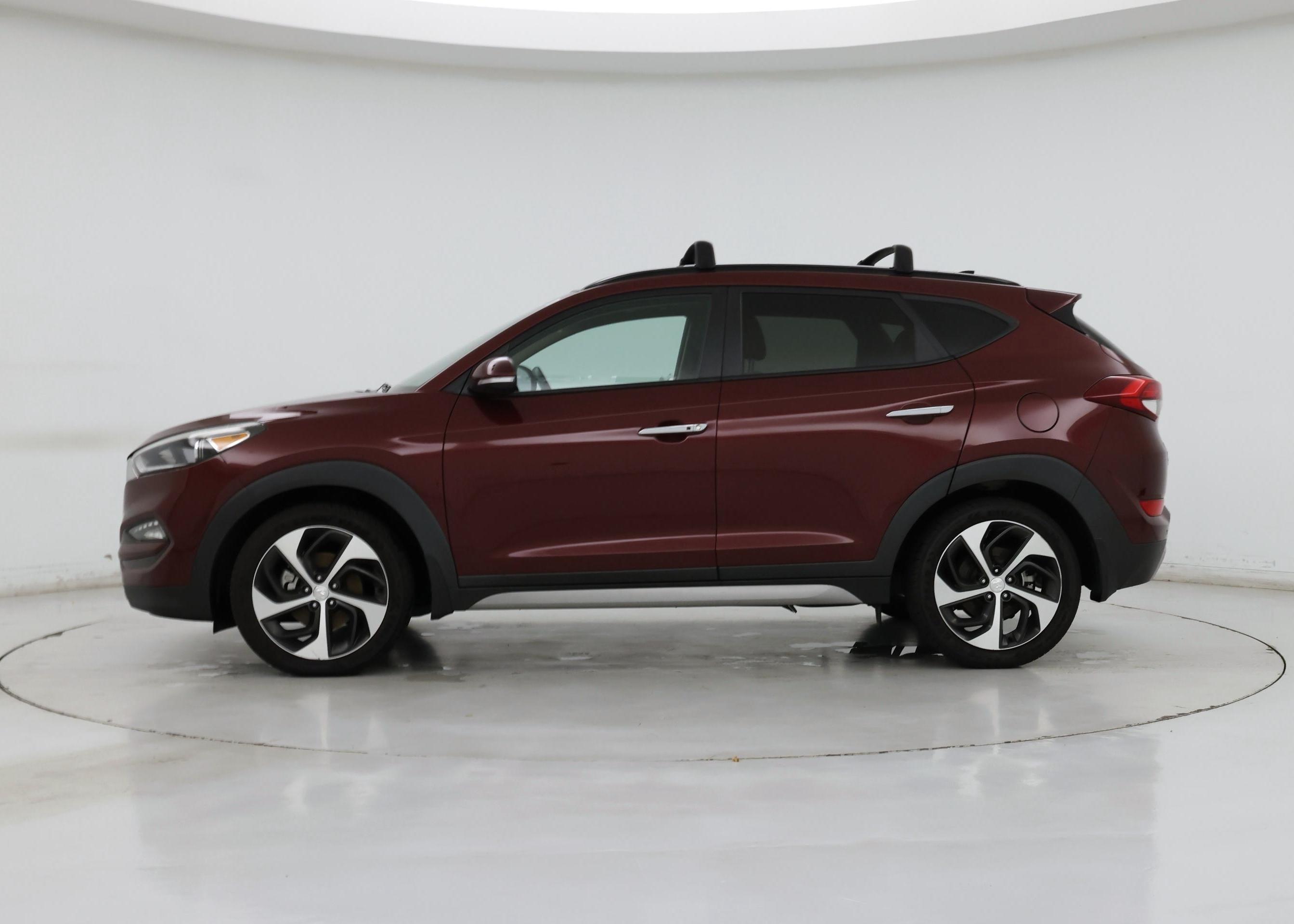 Thumbnail: 2017 Hyundai Tucson - 3