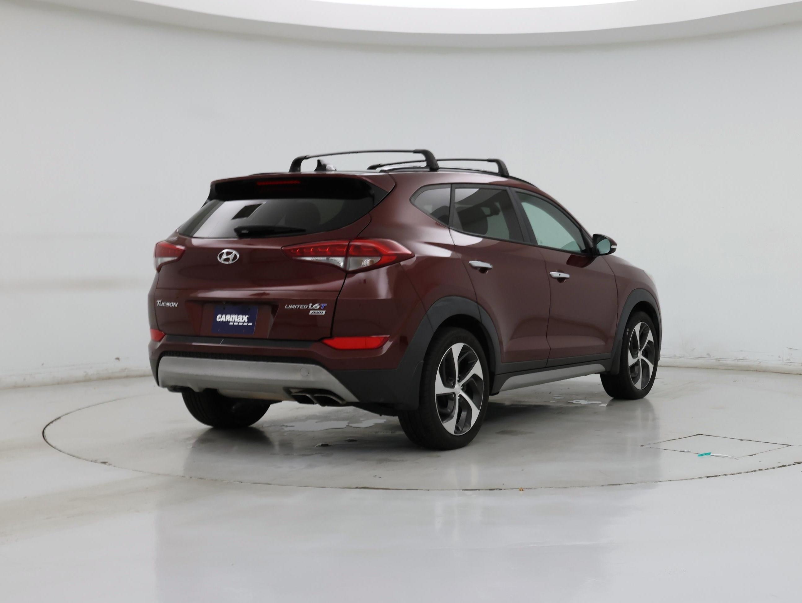 Thumbnail: 2017 Hyundai Tucson - 8