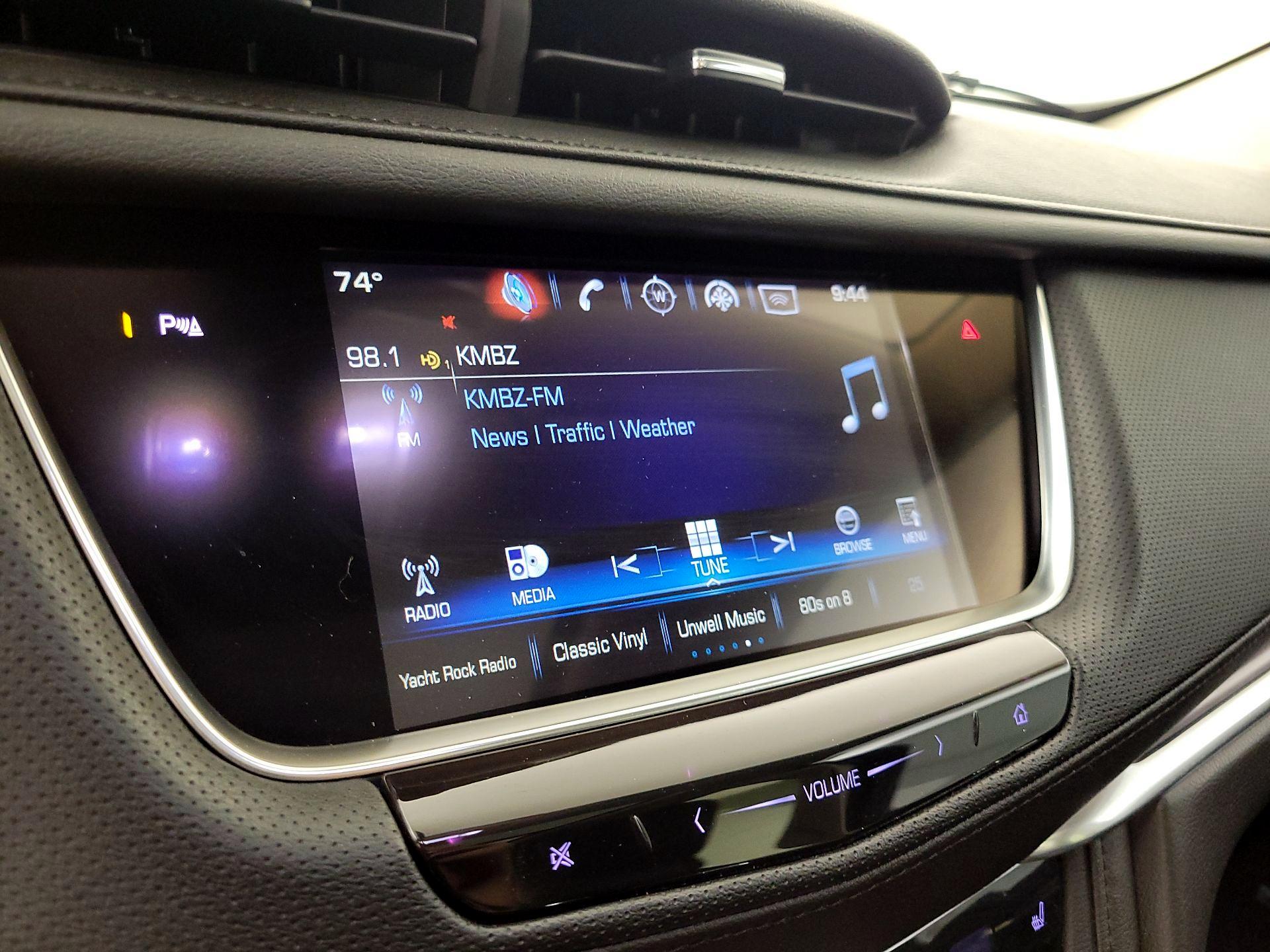 Thumbnail: 2018 Cadillac XT5 - 15