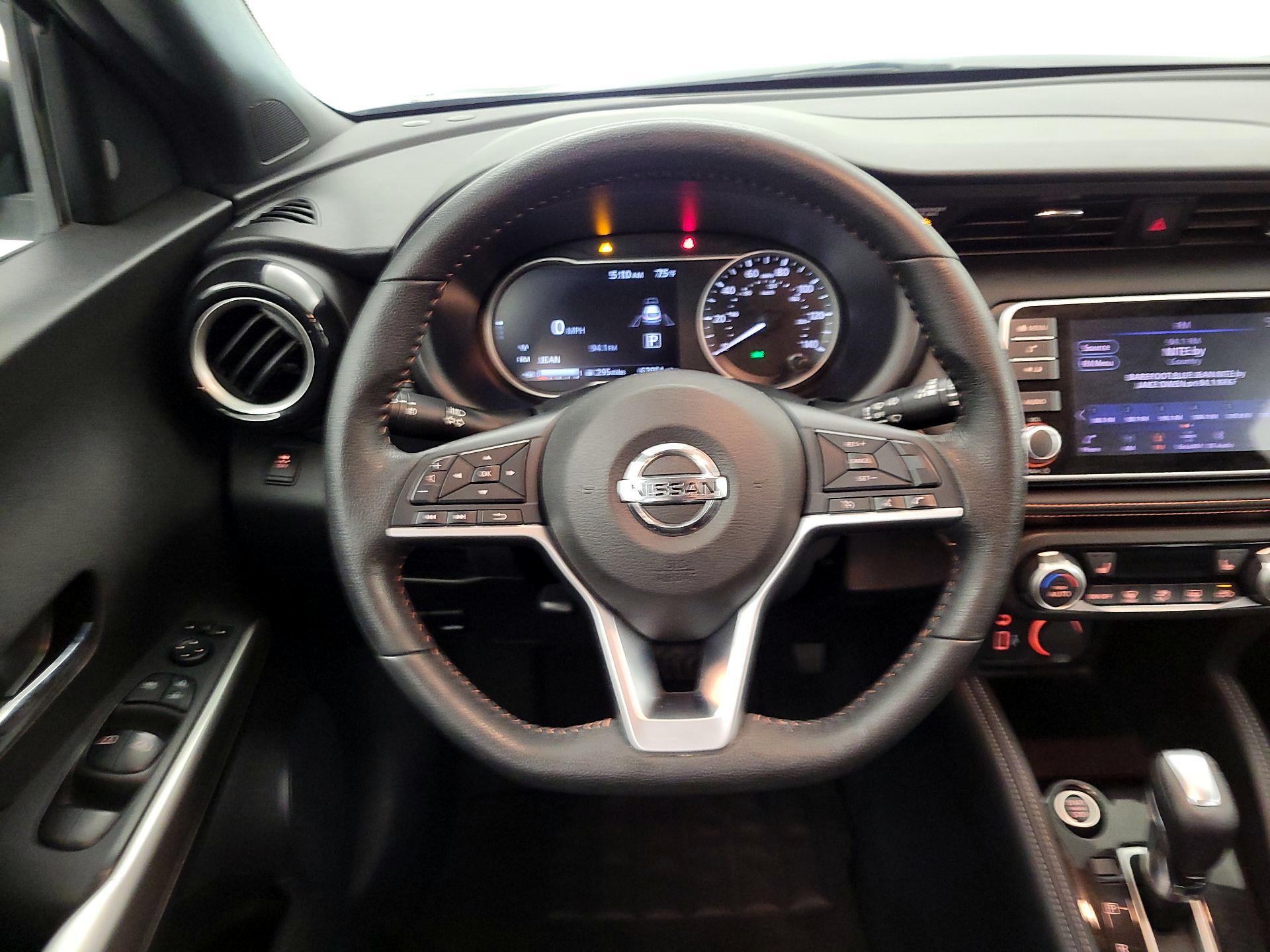 Thumbnail: 2019 Nissan Kicks - 10