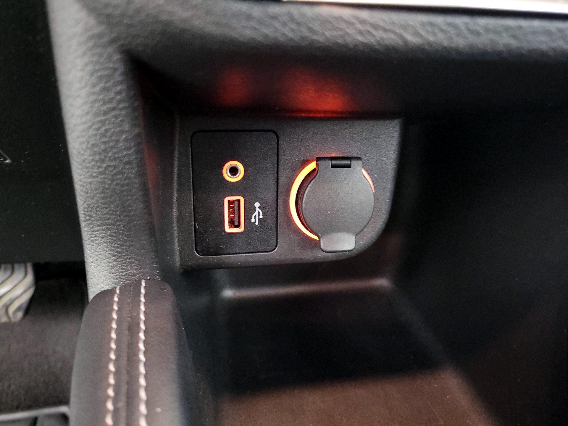 Thumbnail: 2019 Nissan Kicks - 18