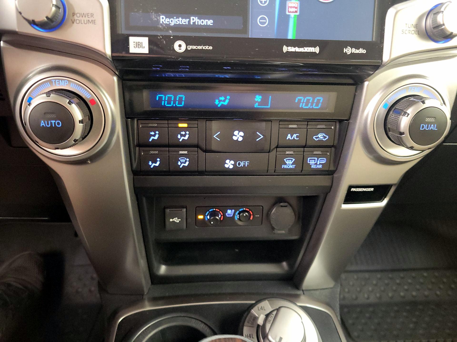Thumbnail: 2020 Toyota 4Runner - 17