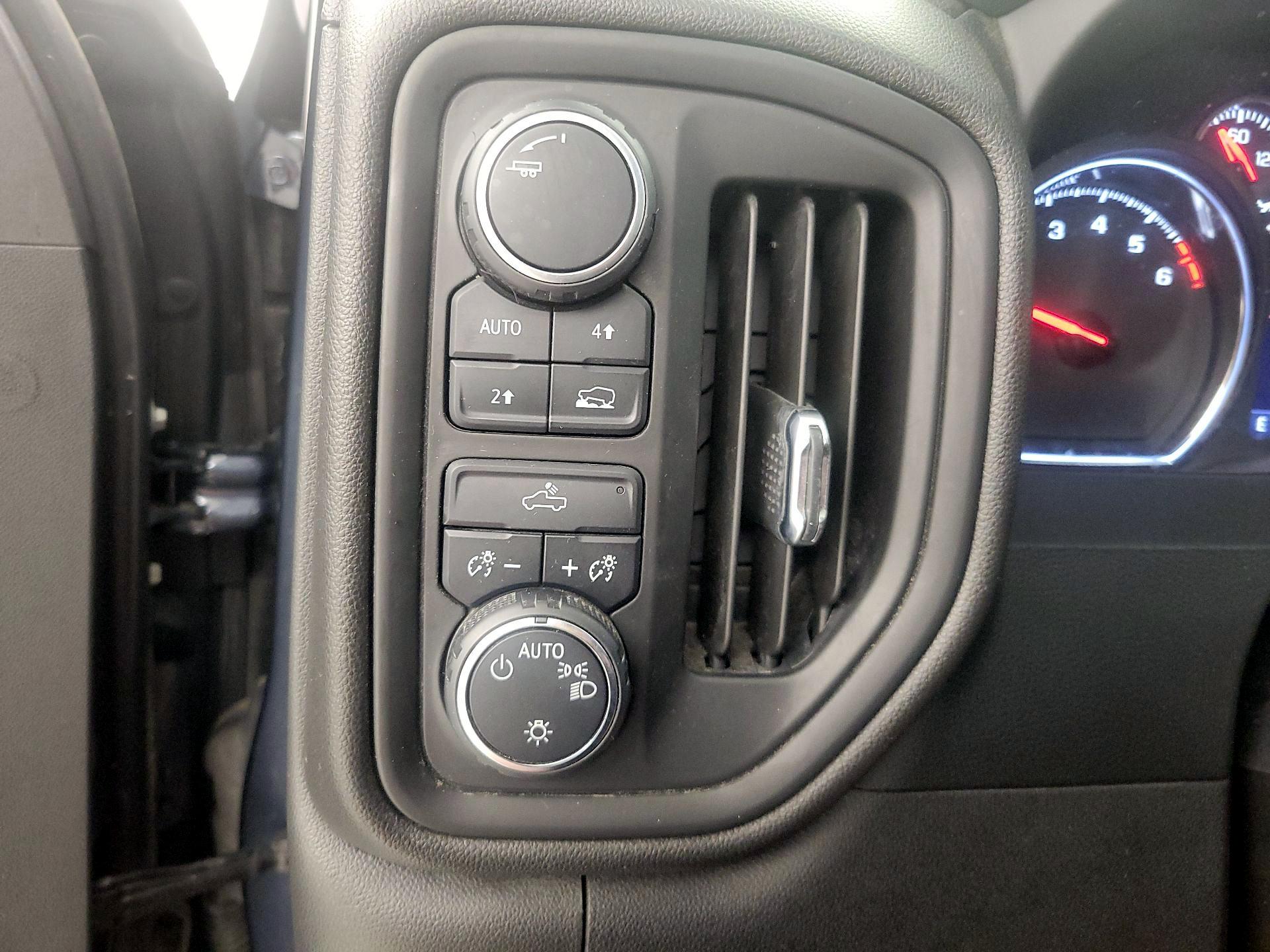 Thumbnail: 2022 Chevrolet Silverado 1500 - 13