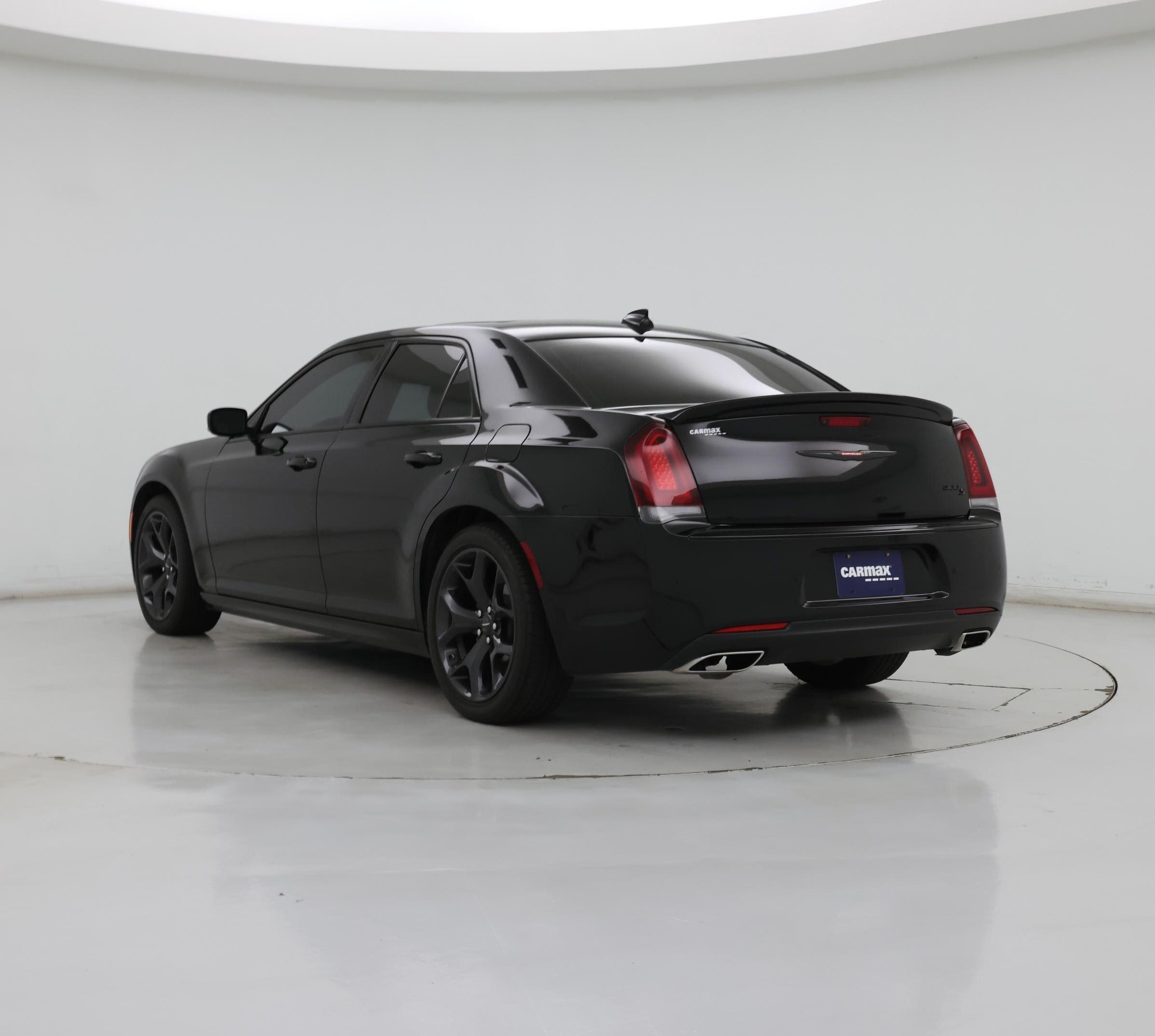 Thumbnail: 2023 Chrysler 300 - 2