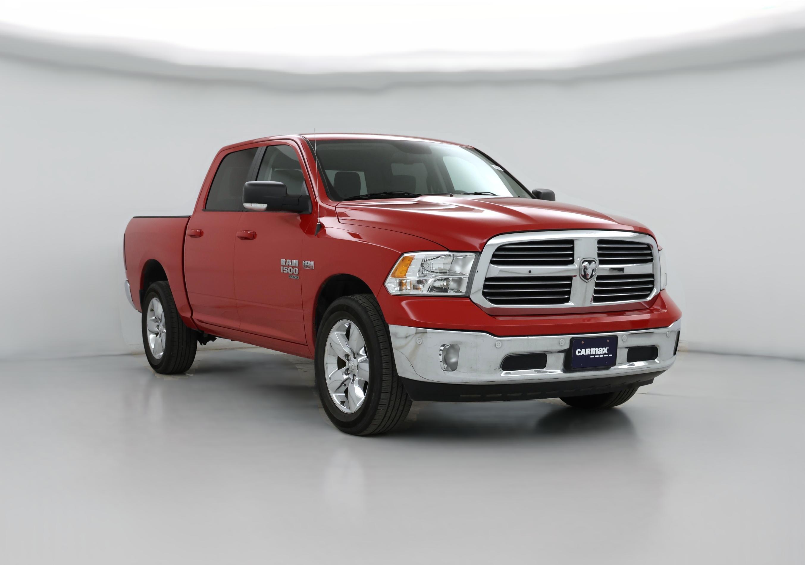 Thumbnail: 2019 RAM 1500 Classic - 1