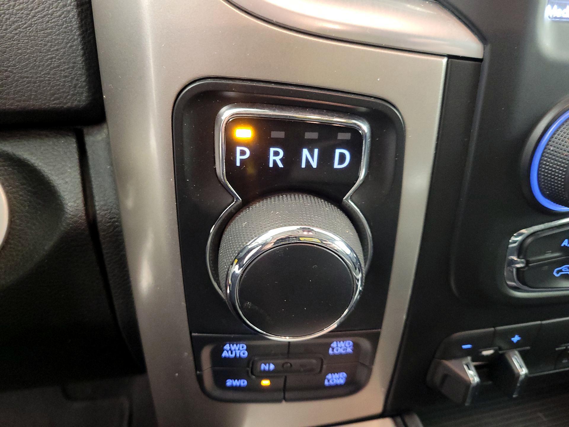 Thumbnail: 2019 RAM 1500 Classic - 17