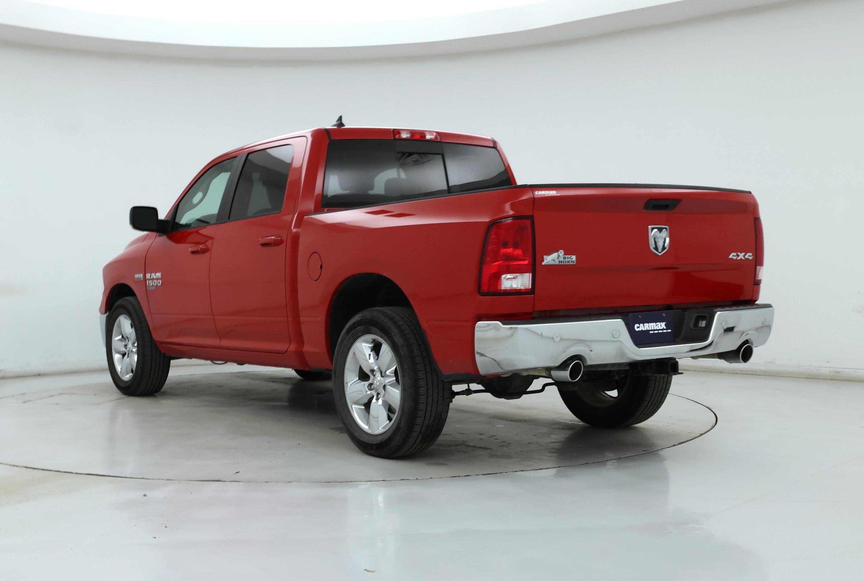 Thumbnail: 2019 RAM 1500 Classic - 2