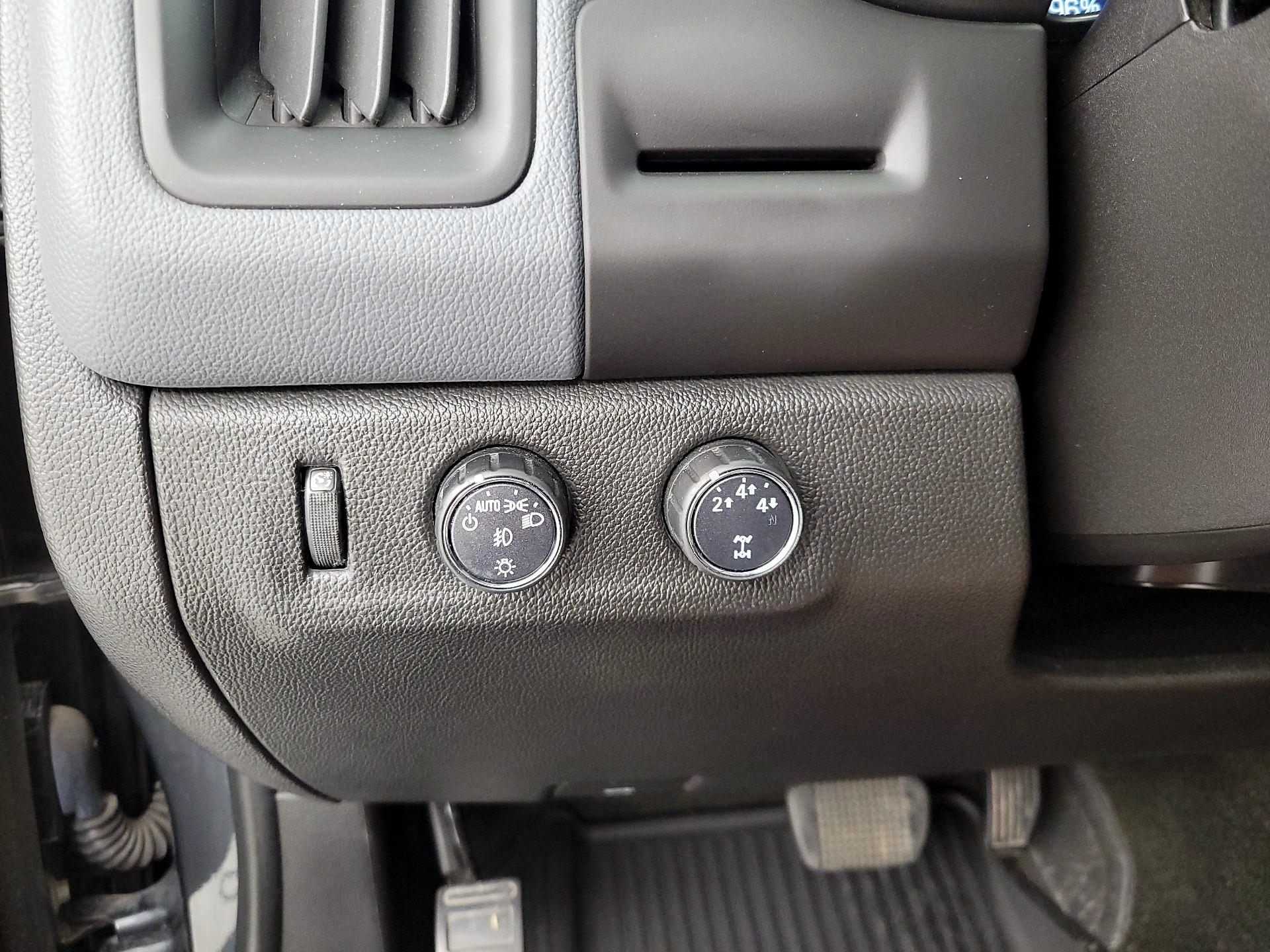 Thumbnail: 2016 Chevrolet Colorado - 13