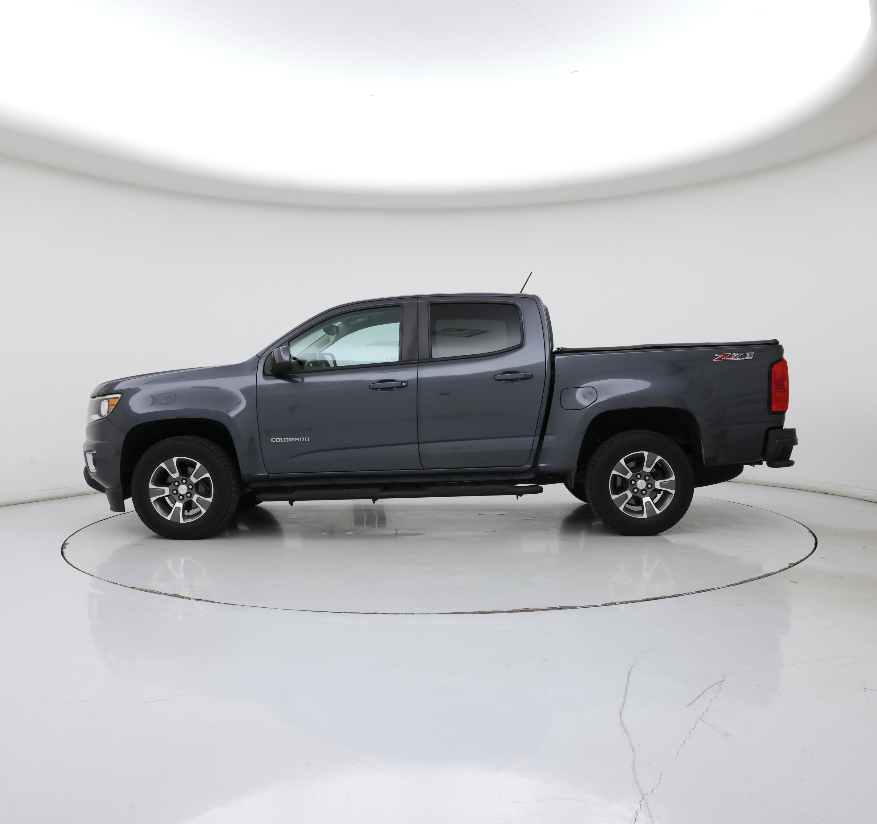 Thumbnail: 2016 Chevrolet Colorado - 3