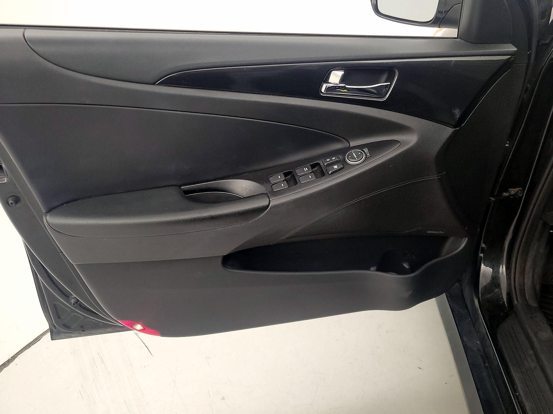Thumbnail: 2014 Hyundai Sonata - 12