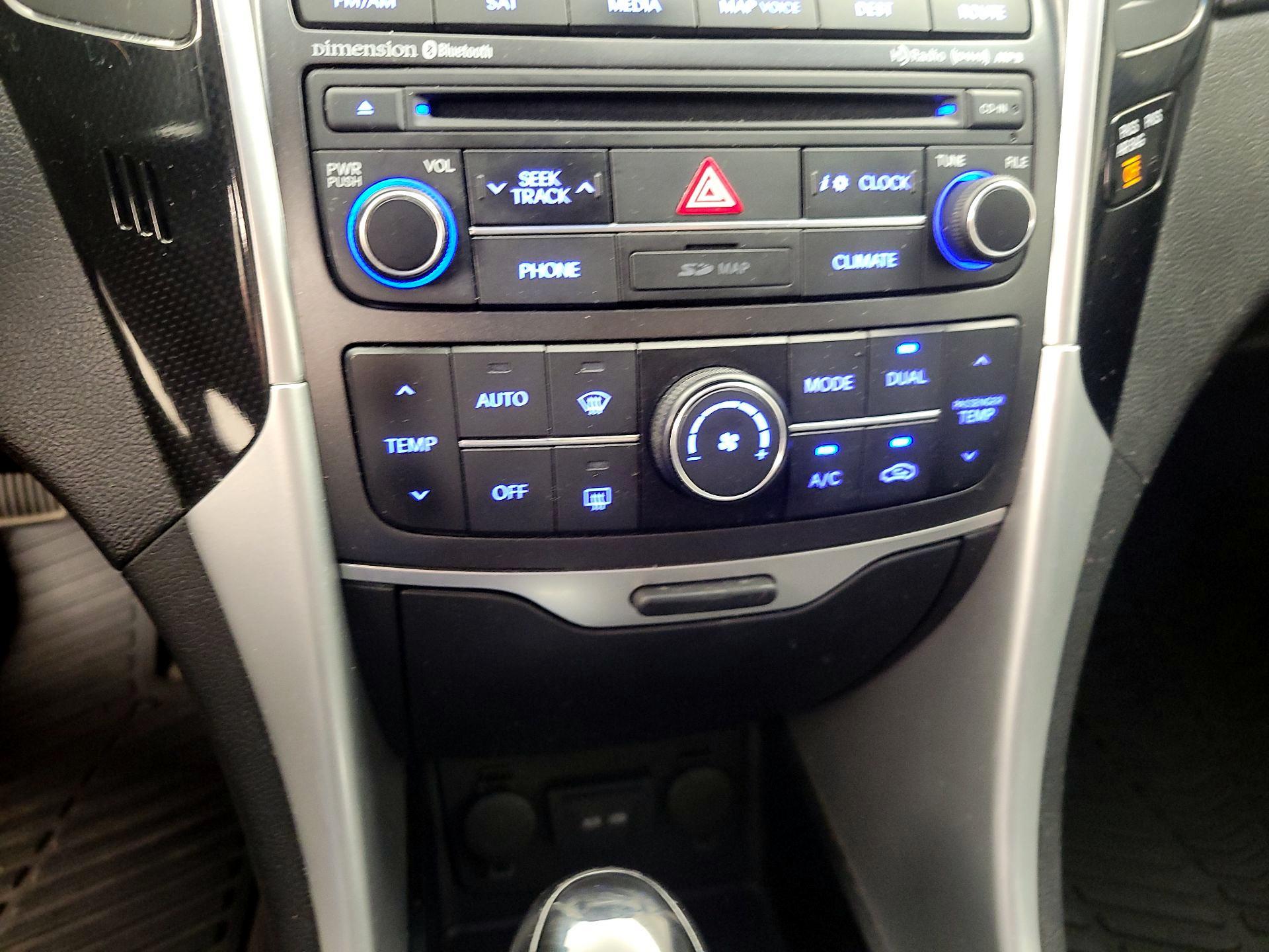 Thumbnail: 2014 Hyundai Sonata - 17