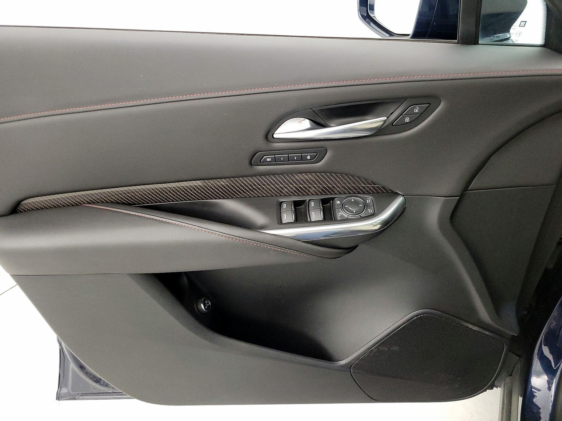 Thumbnail: 2019 Cadillac XT4 - 12