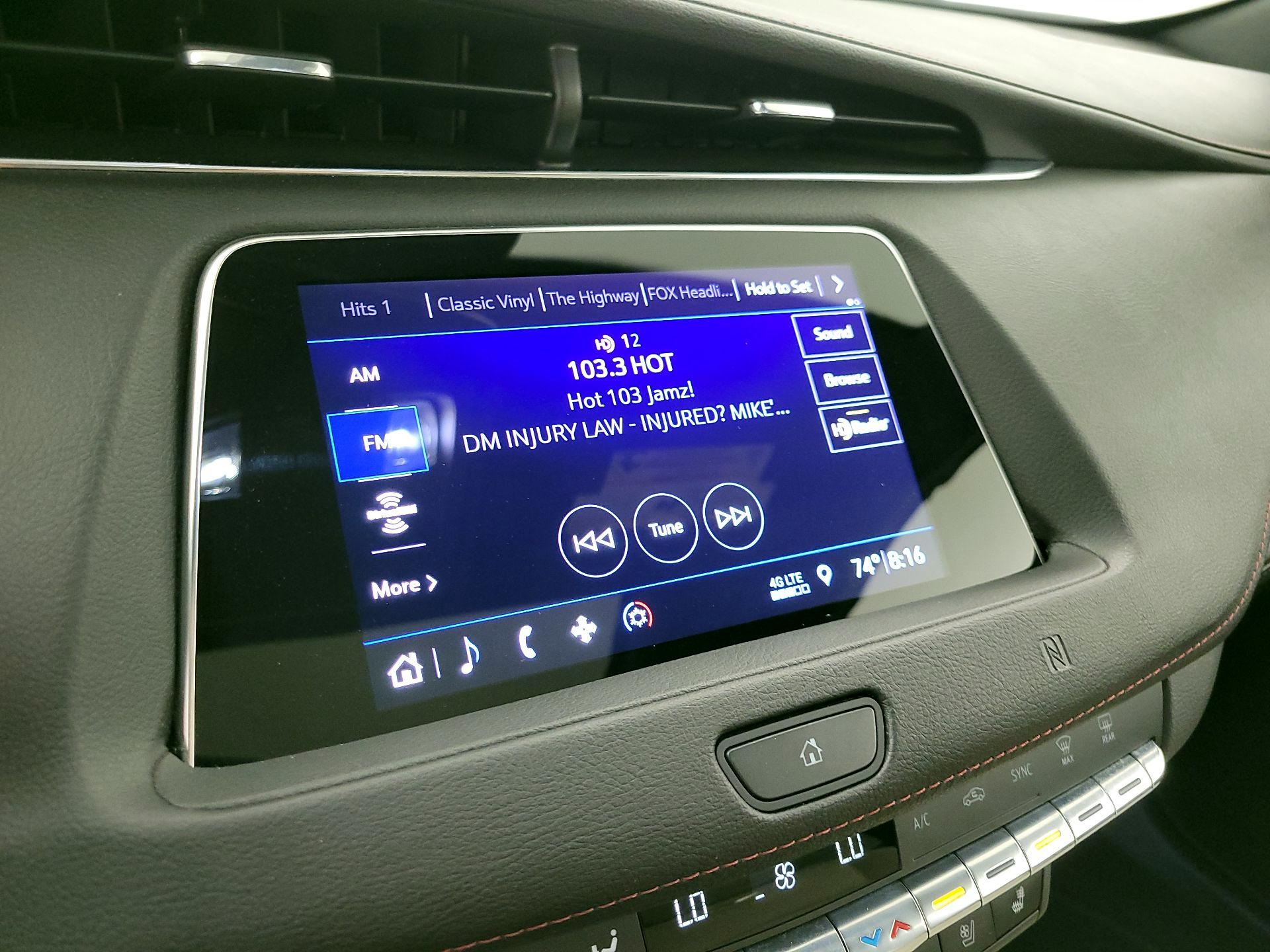Thumbnail: 2019 Cadillac XT4 - 15