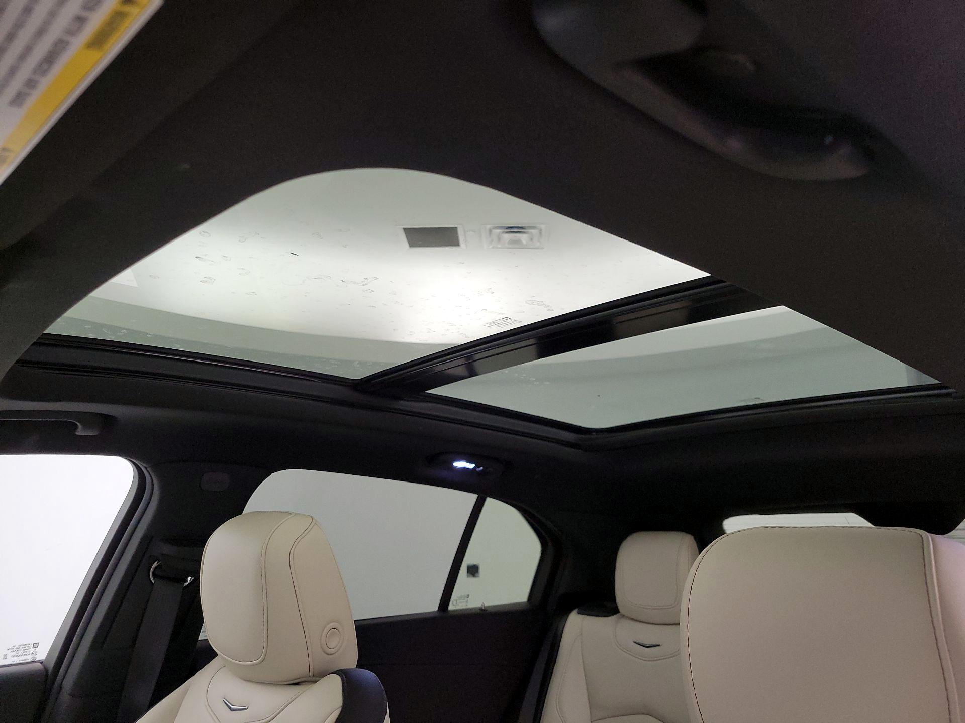 Thumbnail: 2019 Cadillac XT4 - 19