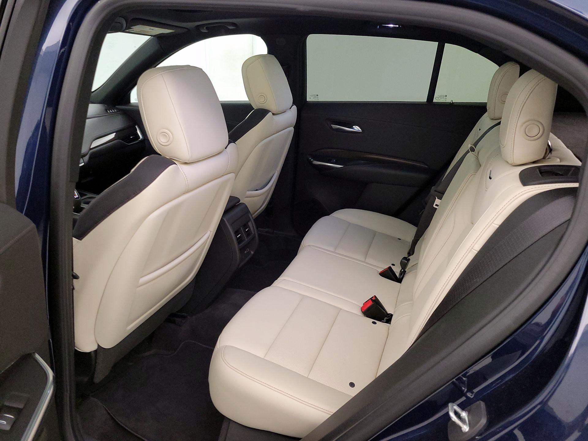 Thumbnail: 2019 Cadillac XT4 - 20
