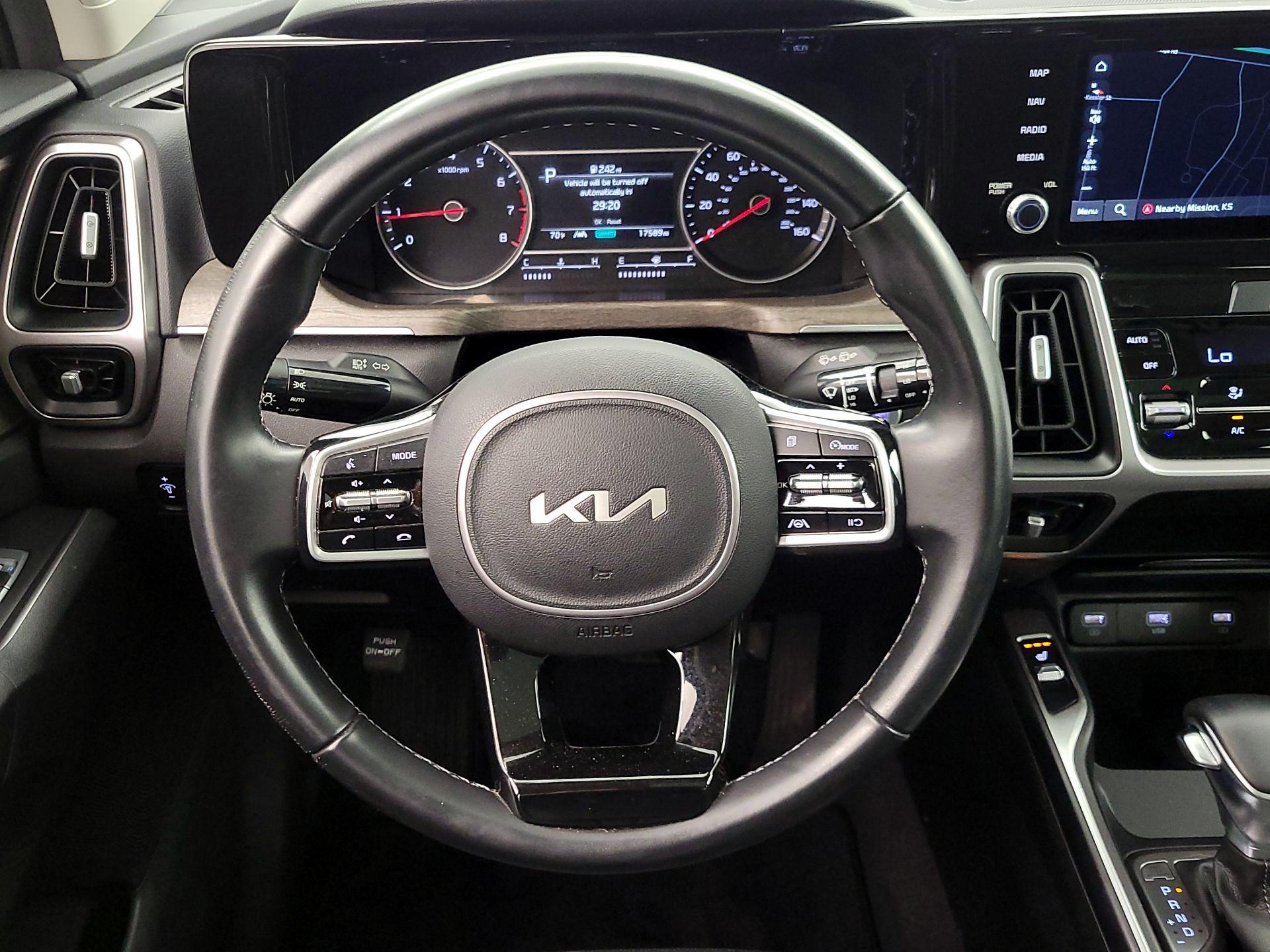 Thumbnail: 2022 Kia Sorento - 10