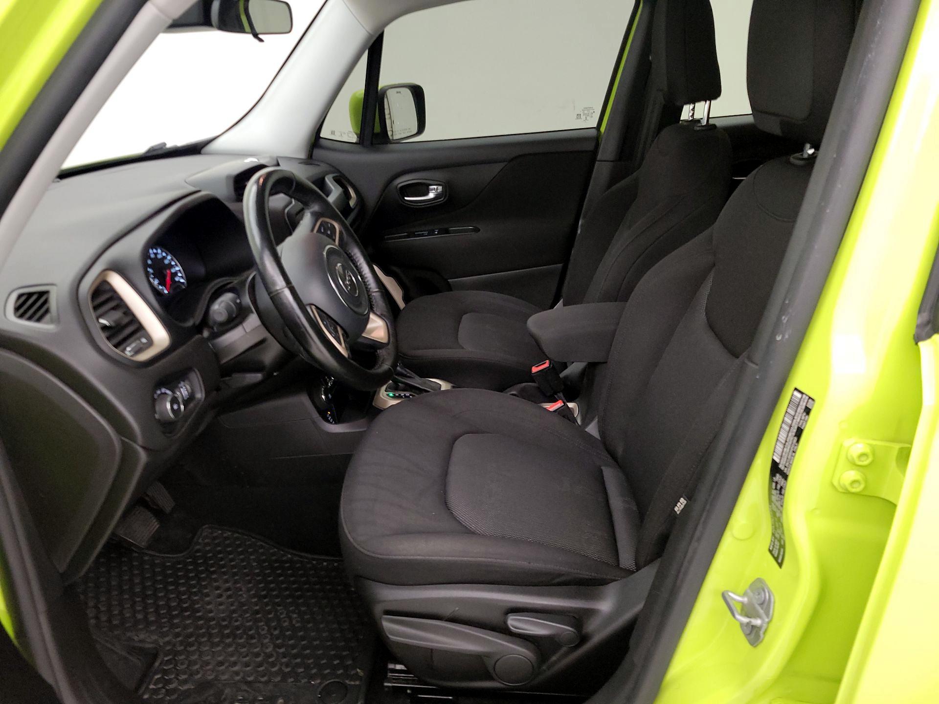 Thumbnail: 2017 Jeep Renegade - 11